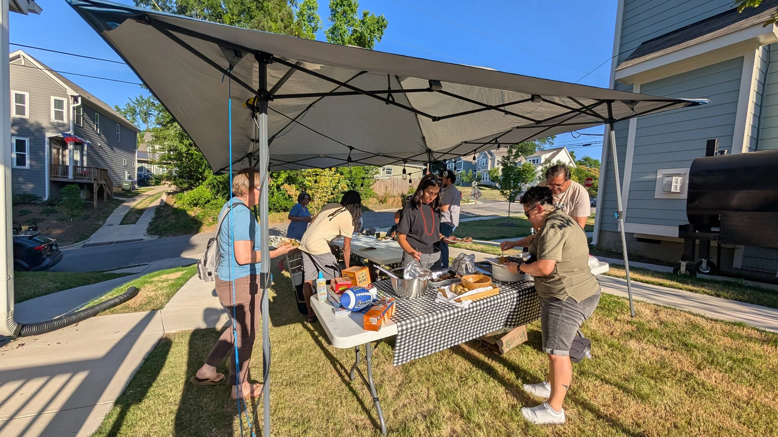Neighborhood Dinner &amp; Discussion Series