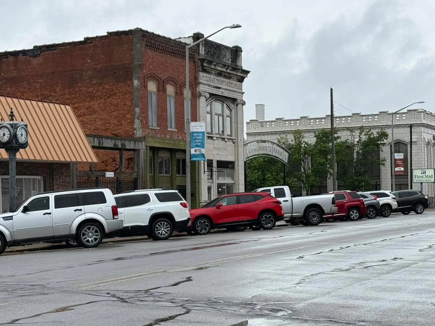 Great to see so many shoppers Uptown on a Saturday morning, why not join them!! #uptown #marketstreet #saturdayshopping #supportlocal