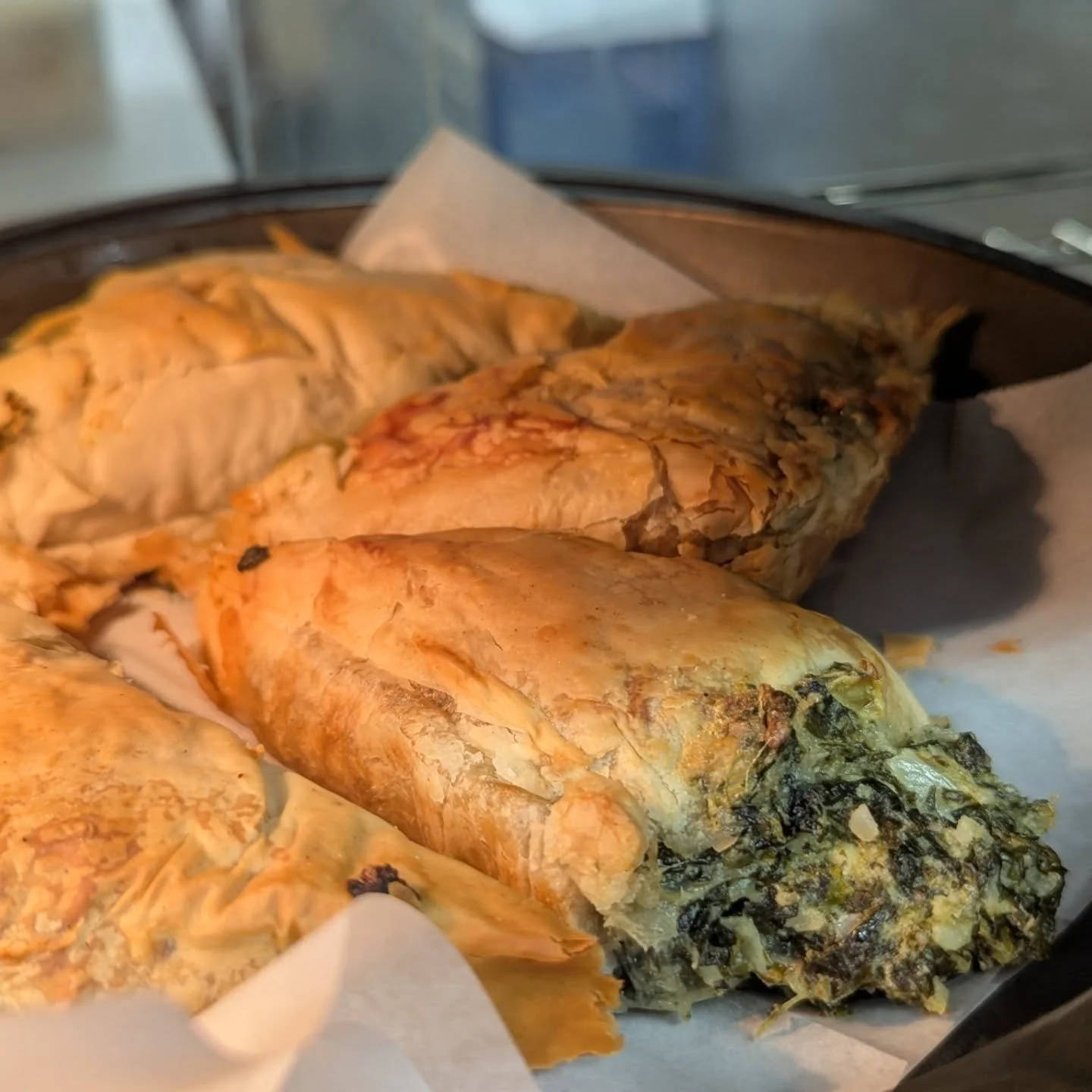 Spinach &amp; cheese Fillo Pockets are in the deli warmer 🌿 &amp; Butternut Squash with roasted apples is in the soup warmer 🍲

#potsdam_food_coop #hot_food #shop_small