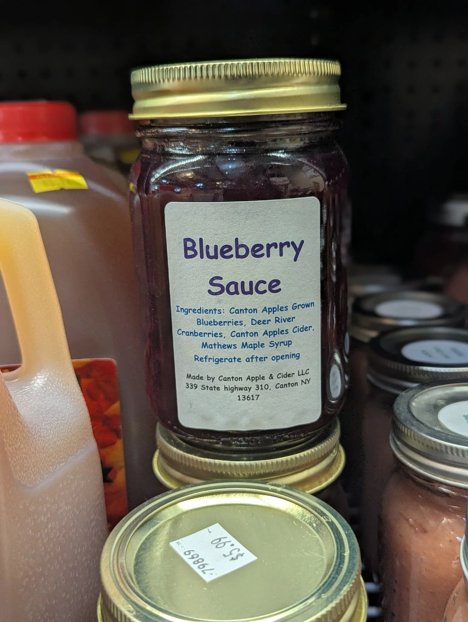 WE LOVE LOCAL!
🎉 Have you tried the Blueberry Sauce from @cantonapples ?! Available now at the co-op!

#Potsdam_Food_Coop #Canton_Apples #Blueberry_Sauce #Support_Local #Shop_Small_Business