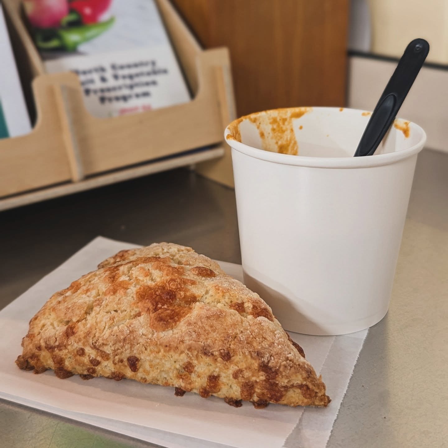 The perfect match 🤩 

#soup #scone #potsdam_food_coop