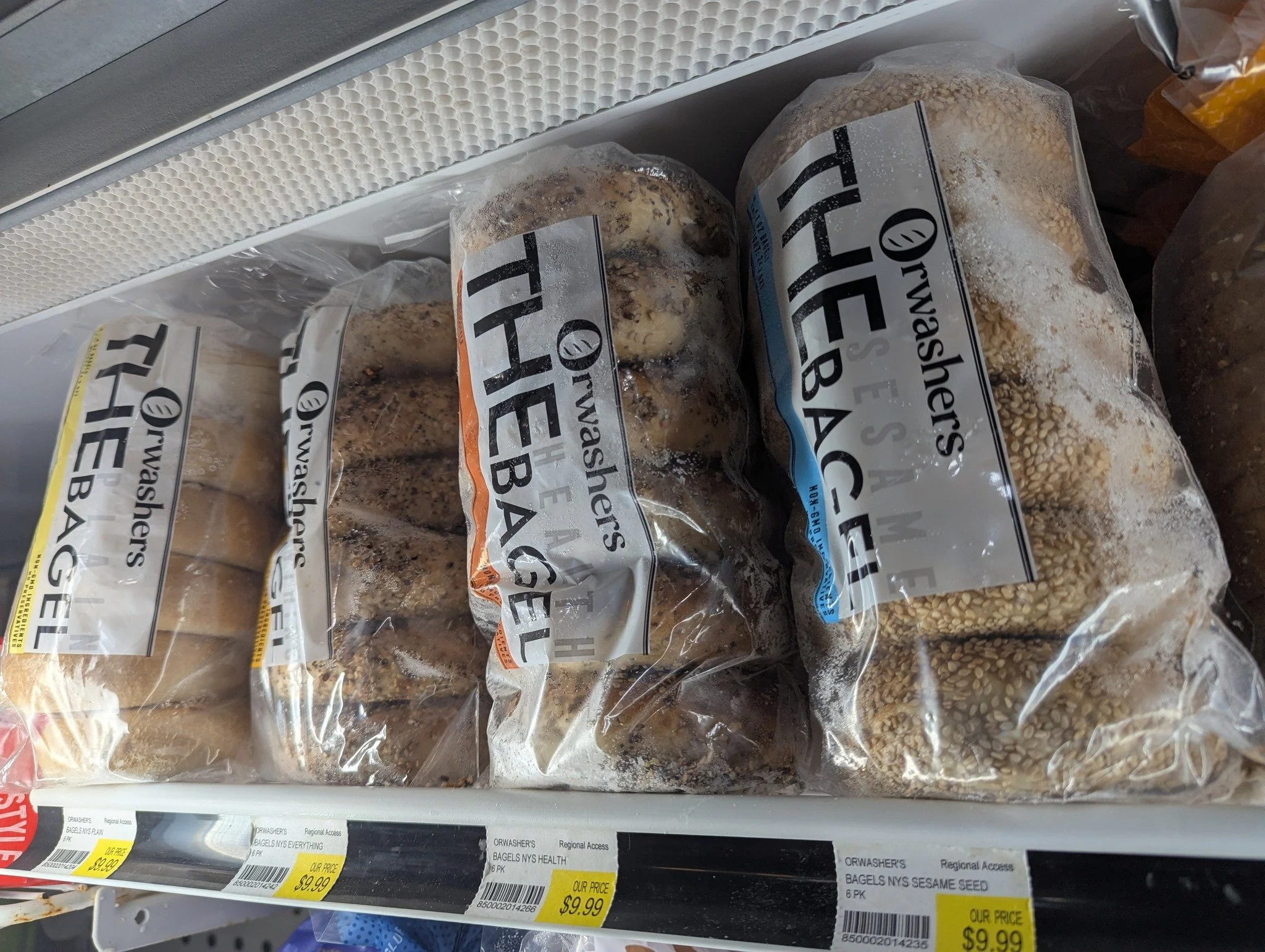 Orwashers Bagel varieities are available in the first freezer section once you walk into the store!
✨ Plain Bagels
✨ Everything Bagel
✨ Sesame Bagel
✨ Everything Health Bagel

#Potsdam_Food_Coop #Bagels #Orwashers #Frozen