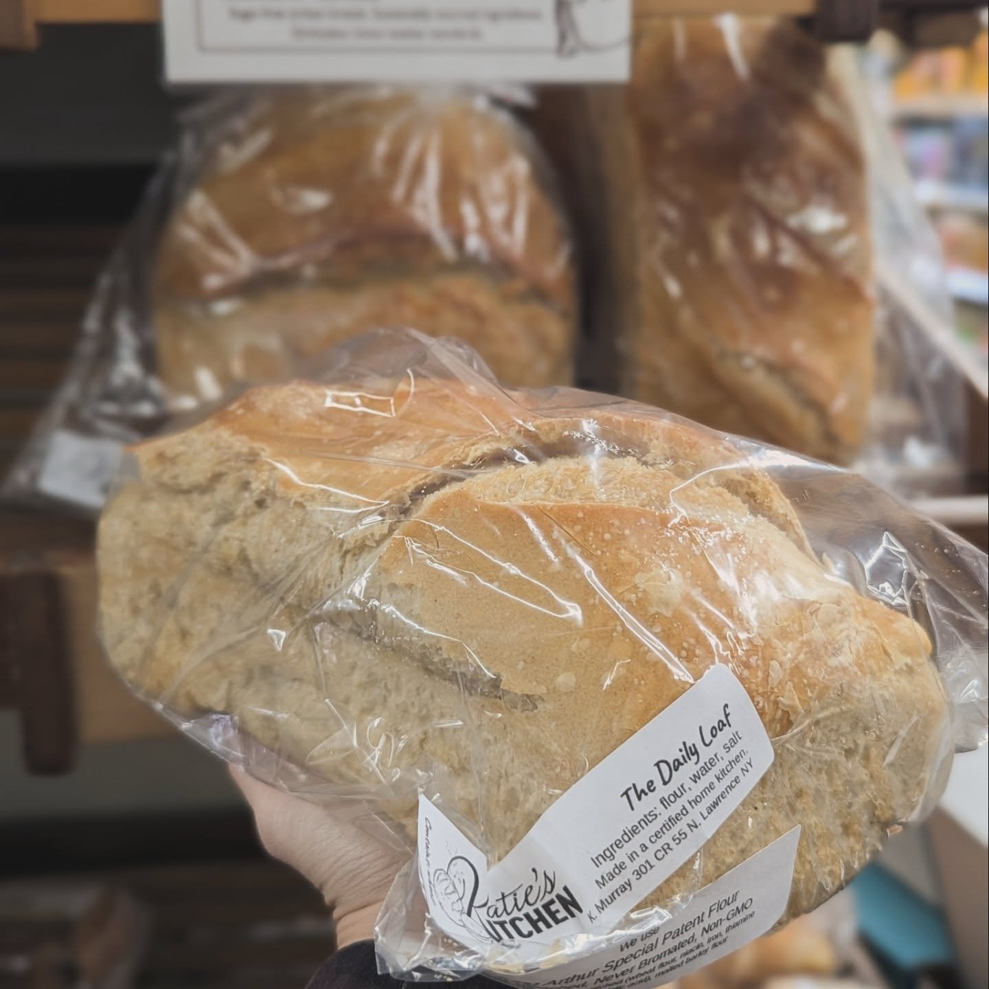 A small batch of Katie's Kitchen Daily bread loaves are available now! Freshly delivered today ✨🍞

#potsdam_food_coop #locally_made #bread #sourdough