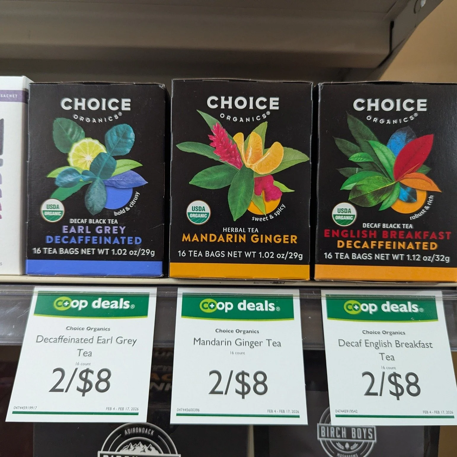 Stay hydrated and soothe yourself from the bitter cold air! Check out all these drink options currently on Co+op Deals. 🍵

#Potsdam_Food_Coop #Coop_deals #On_sale #Tea #Hydration
