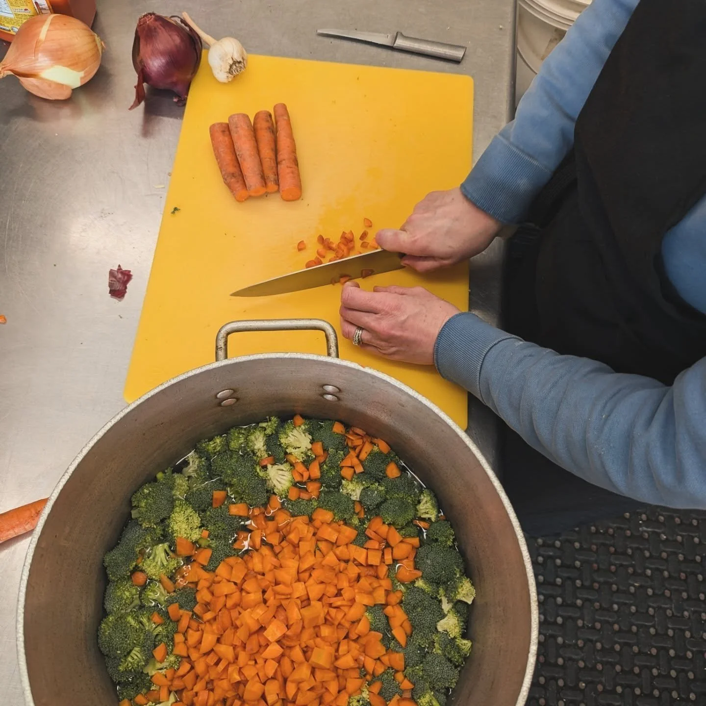 Today's in-house made soups are Turkey &amp; Wild Rice and Broccoli Chowder with ham &amp; bacon. All produce came right from the co-op, and we're reducing waste by utilizing our 'Imperfect' Produce! 

🧐 Note: if the label does not say a brand or co