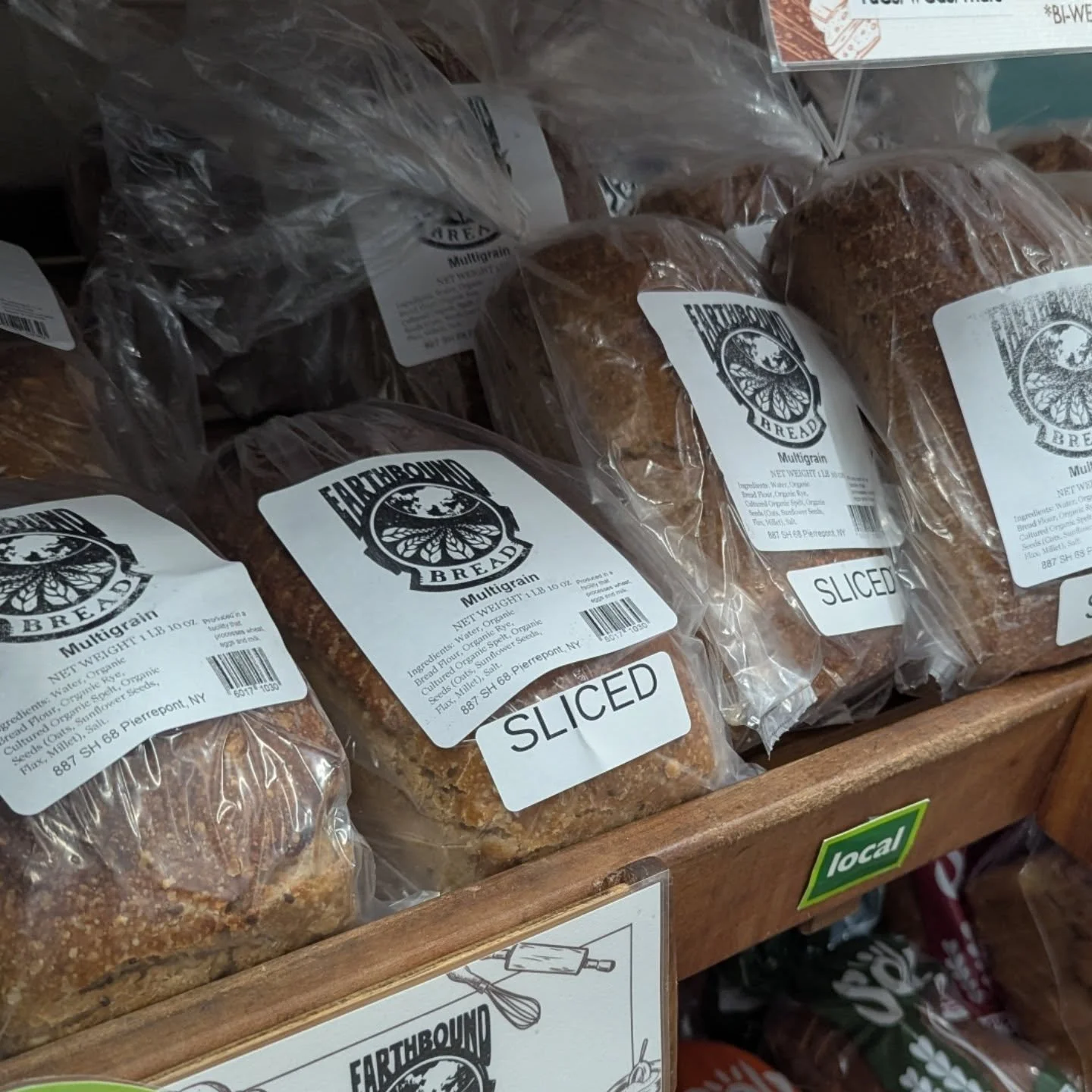 Earthbound Baguettes are delivered fresh on Fridays 🤤🥖 

#potsdam_food_coop #earthbound_bread #multigrain #daily_loaf