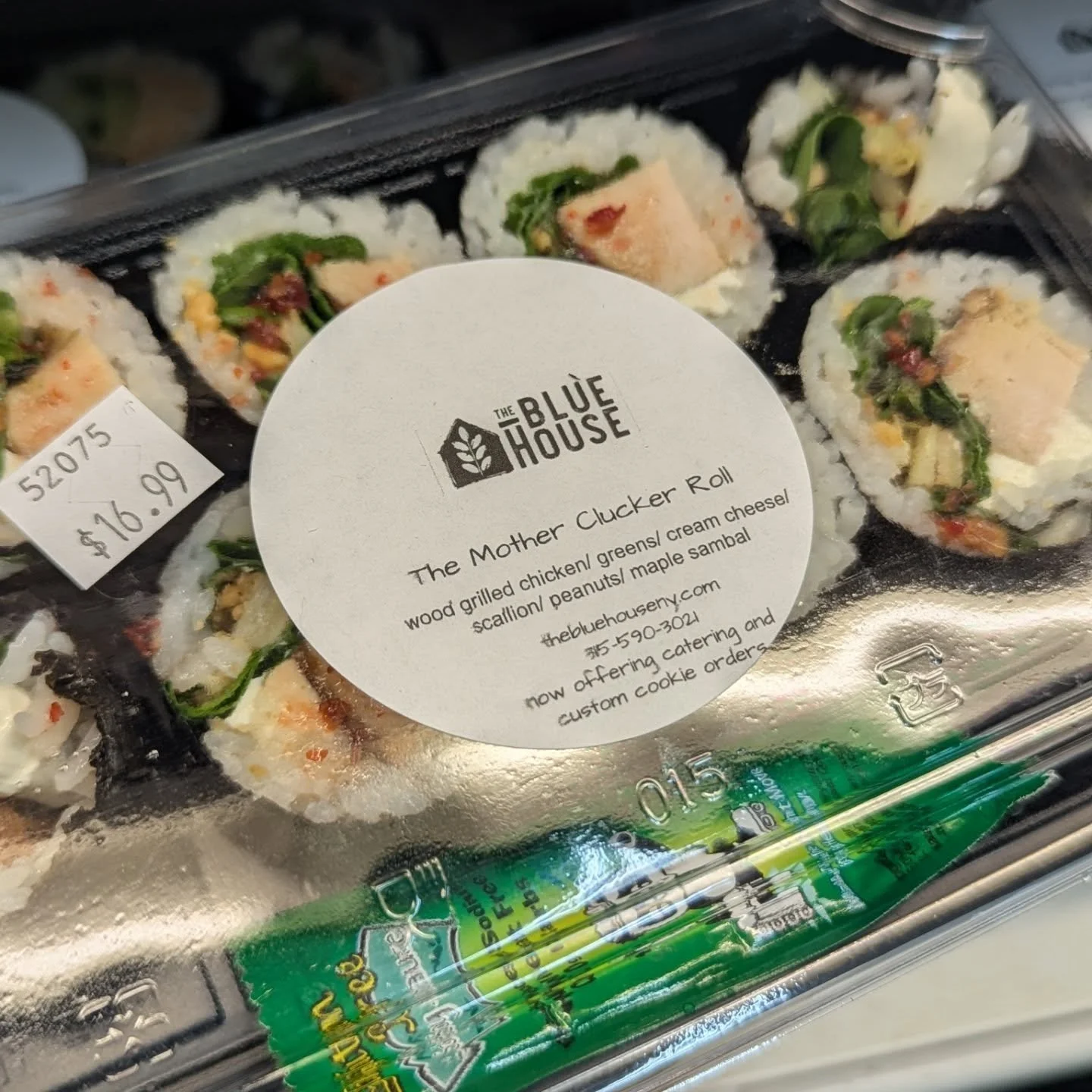 Fresh Sushi from The Blue House is here! 🍣😍
Locally made deliciousness. 

#potsdam_food_coop #sushi #TheBlueHouseNY #locally_made
