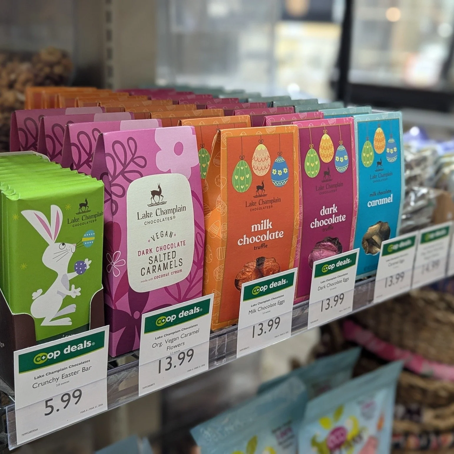 Now on Co+op Deals!
⚡Select Seasonal Candy from Yum Earth and Lake Champlain Chocolates!

#Potsdam_Food_Coop #Seasonal_Candy @lcchocolates  @yumearth #Coop_Deals