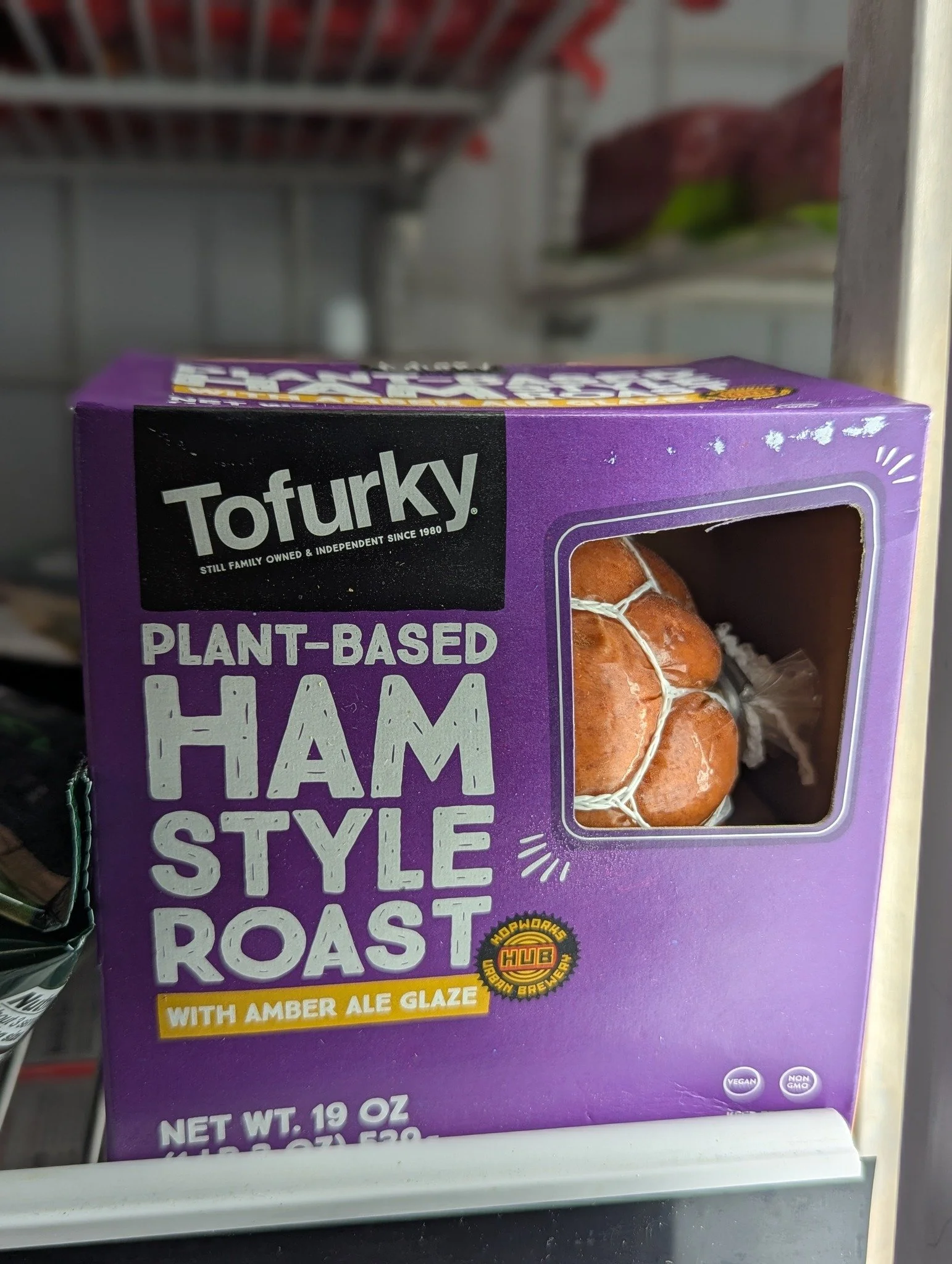 Tofurky Ham Style Roast is a plant-based main course for extra-special get-togethers. 😍

This ham has a tender, smoky flavor, complimented by a sweet, tangy glaze. Roast, slice and serve with your favorite stuffing and vegetables, or maybe even fanc