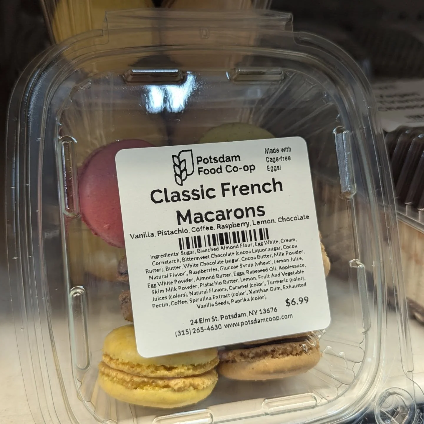 Craving something sweet?! Check out what's available in the deli cooler! 
❤️ Classic French Macarons
❤️ Plant-Based Cheesecake 
❤️ Fruit &amp; Granola Parfaits 
And so much more 🤩

#potsdam_food_coop #sweets #treat_yourself