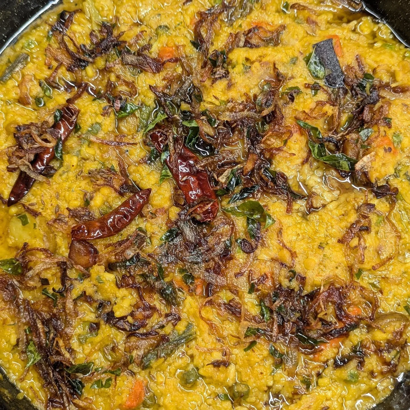 Vegetable Khichuri is back in our warmer today from the one and only @bengal.bowls !! Come through and grab a serving today and support local NY businesses ❤️.

#bengali_cuisine #authentic #potsdam_food_coop #support_local_business