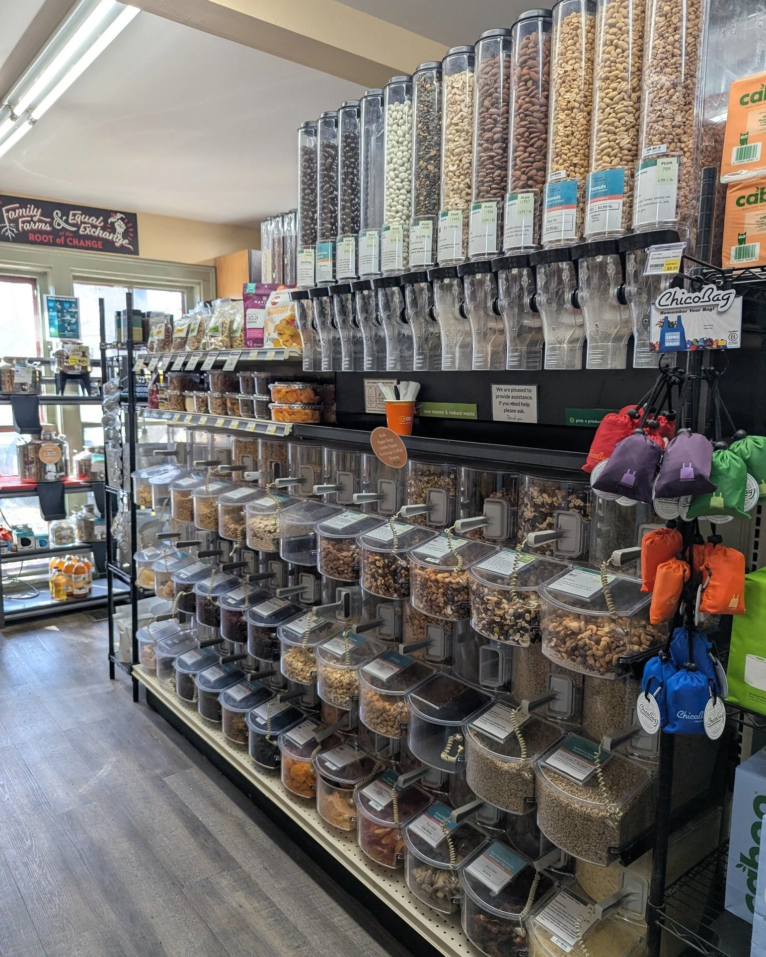 Dried fruits, granola, nuts, and more! When you shop bulk, what are you grabbing? 🛍

#Bulk #Potsdam_Food_Coop #Reduce_Plastic_Waste