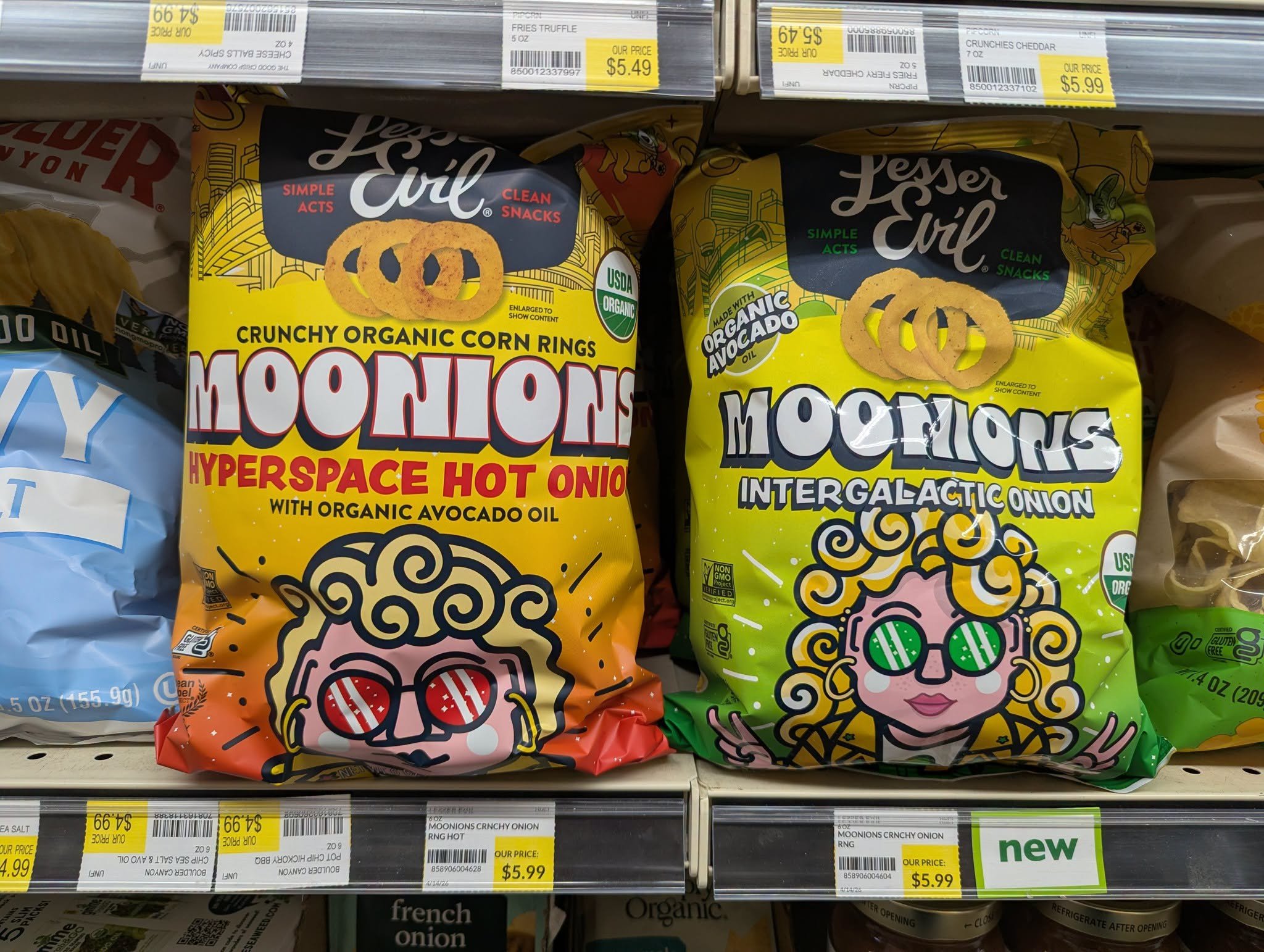 🌕LesserEvil Moonions are a healthier, organic, and "cleaner" alternative to traditional onion-flavored snacks, featuring organic milled corn and avocado oil with no seed oils. These air-puffed, crunchy rings are gluten-free, vegan, and non