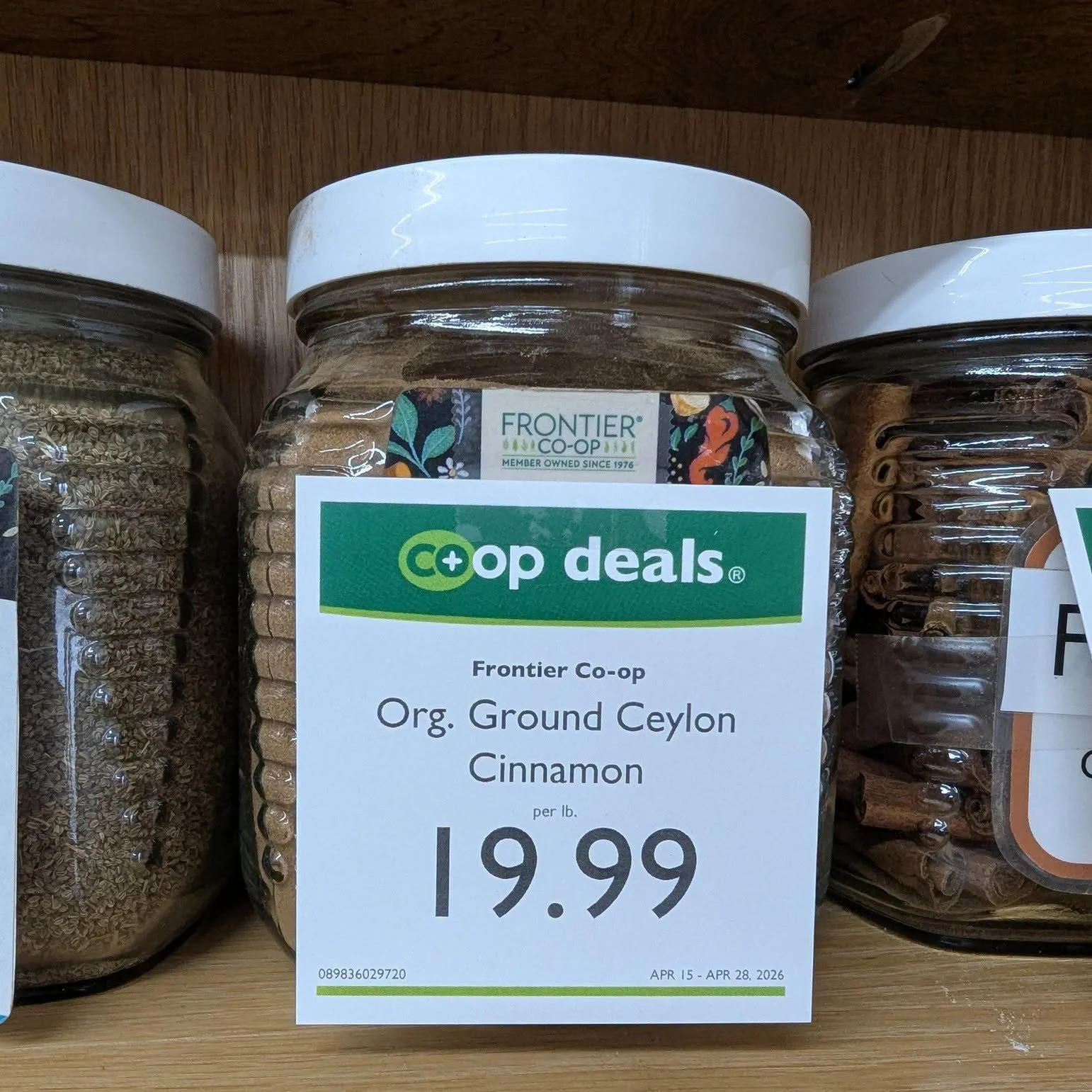 Over a dozen Frontier Co-op Spices and teas are now on Co+op Deals!! This doesn't happen very regularly, so take advantage now while you can! 💚

Don't be intimidated by the per pound price. When was the last time you bought a POUND of onion powder? 
