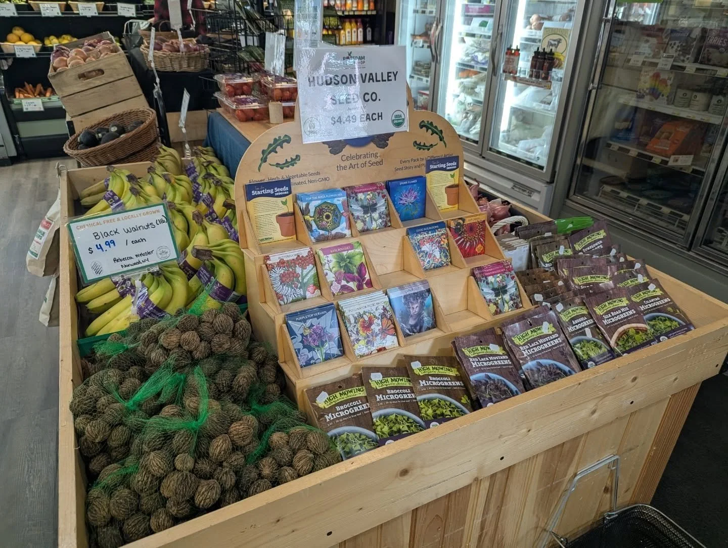 From seeds to fresh produce, we pack as much variety as we can into our limited space! Keep your eye out for plants from Never Tire Farm of Lisbon NY coming soon 🌿 🌼

#potsdam_food_coop #support_local_farmers #fresh_produce #plant_season