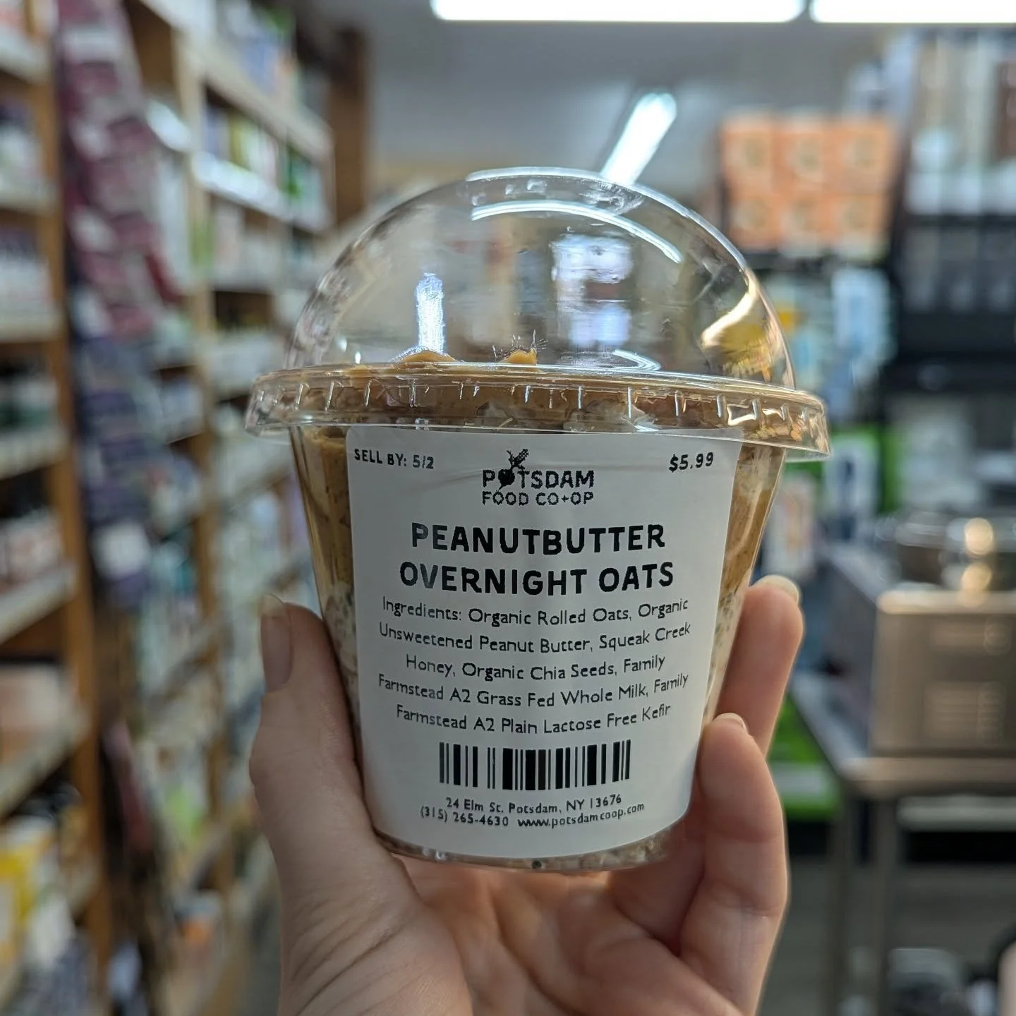 This week's overnight oats are peanut butter style!! Come through and grab one and let us know what you think! Made with kefir instead of yogurt 🎊.

#potsdam_food_coop #overnight_oats #made_in_house