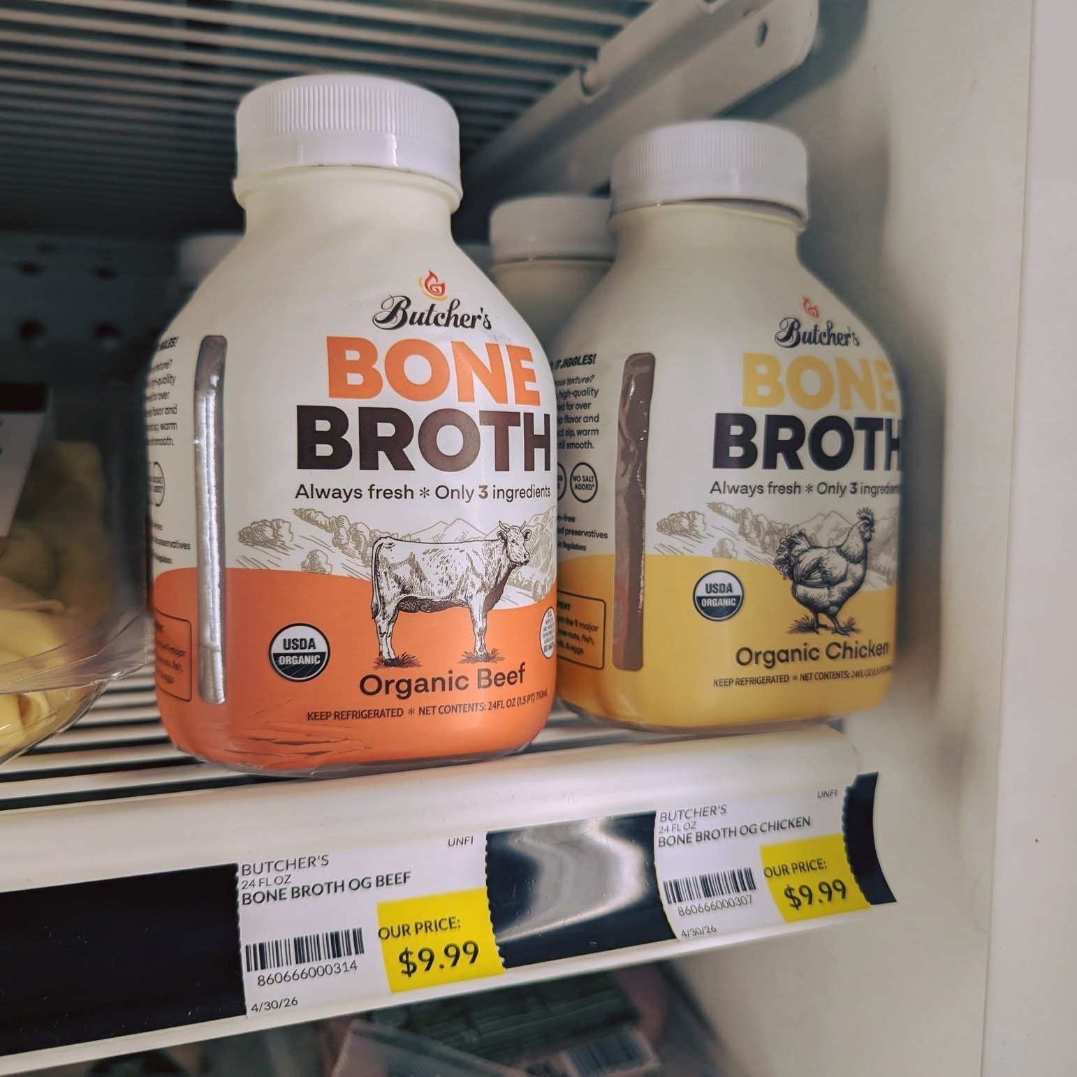 NEW and now available at the Co-op!
🍲 Butcher's Organic Bone Broth in Beef and Chicken. One serving is naturally packed with protein, essential amino acids and electrolytes to support gut, joint, and skin health. Sip it straight as a warm, nourishin