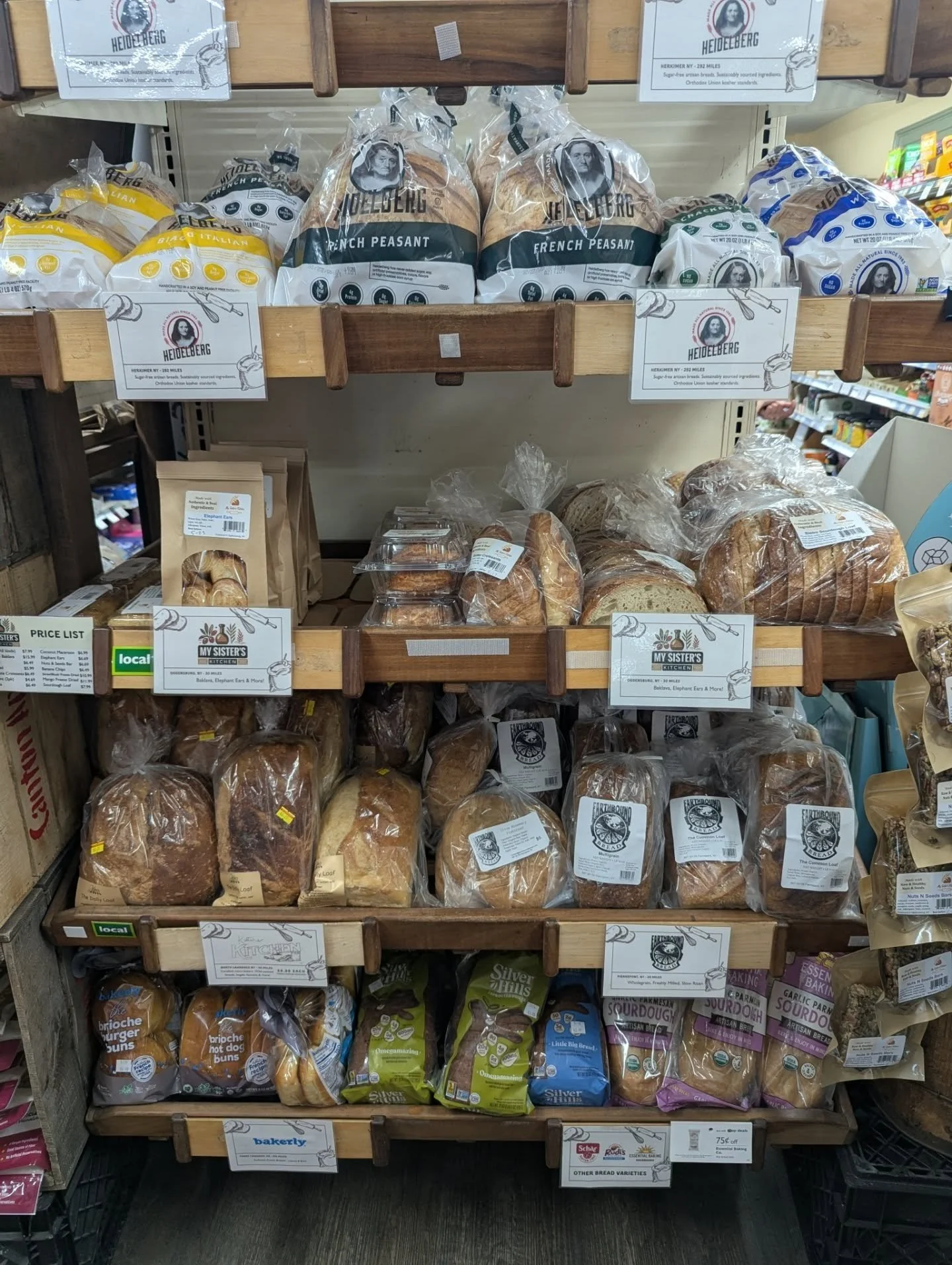 Come shop locally made bread! We have a fresh delivery from Earthbound, and our stock of Katie's kitchen is now marked down. 💯

#potsdam_food_coop #locally_made #bread