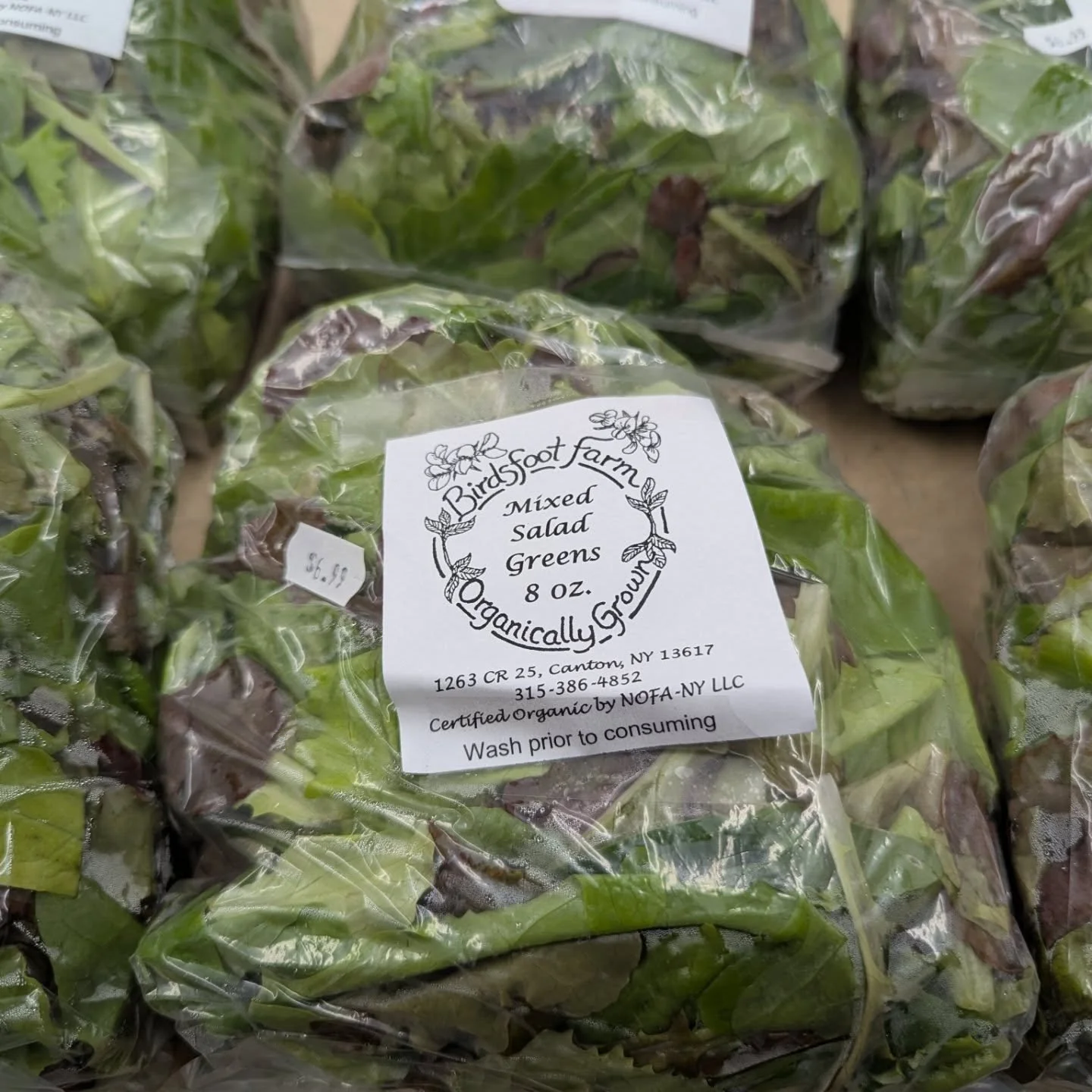We love Local Produce 😍🥬🥕 find things like mixed greens, fiddleheads, parsnips, carrots, and more! 

#Potsdam_Food_Coop #fresh_produce #locally_grown