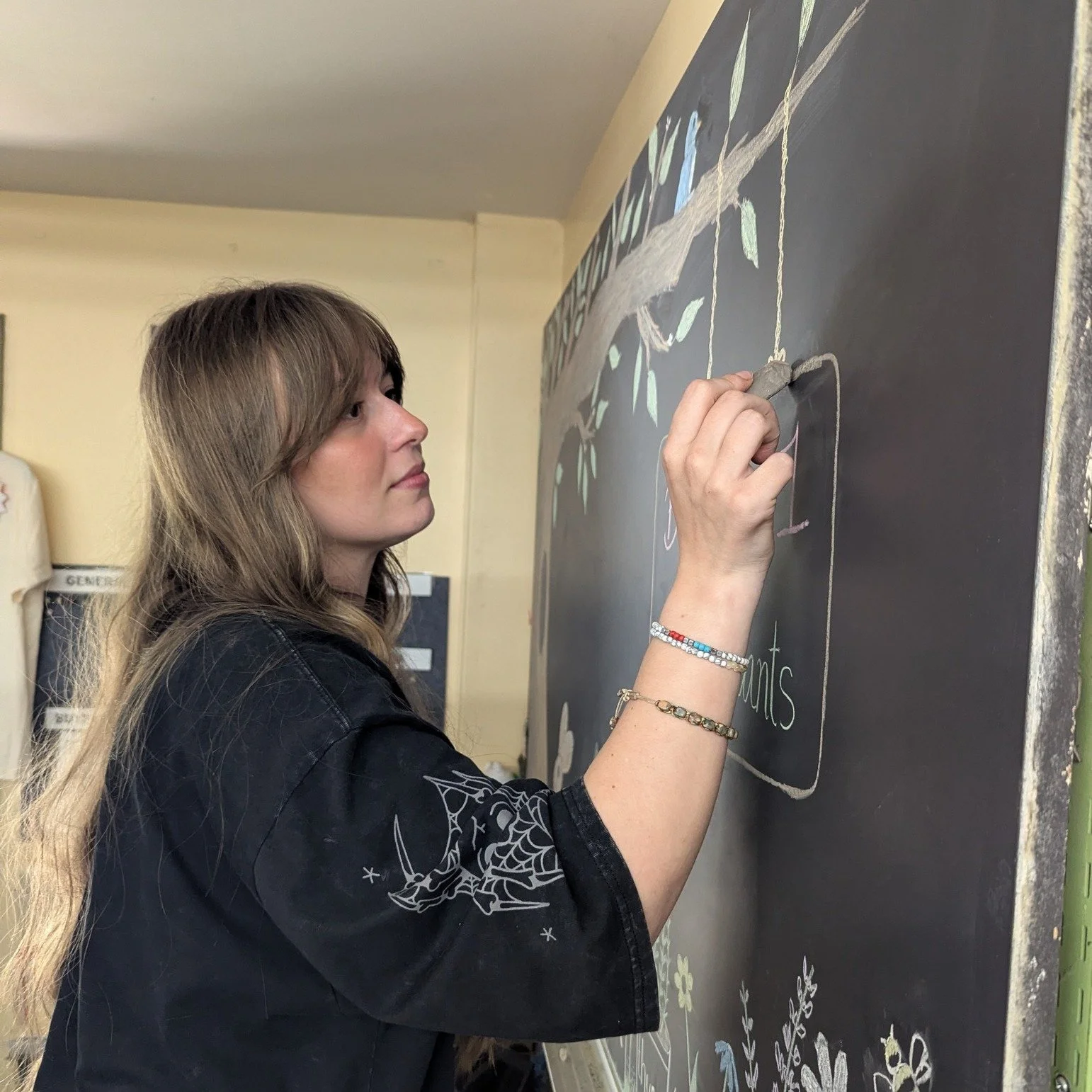 Everyone on staff wears many different hats. Alex is not only a Front End Team Member. She is also our Wellness Buyer, the Co-op Board Employee Director AND chalk board artist!!

Check out her new design next time you shop 🐰☀

#Potsdam_Food_Coop #St