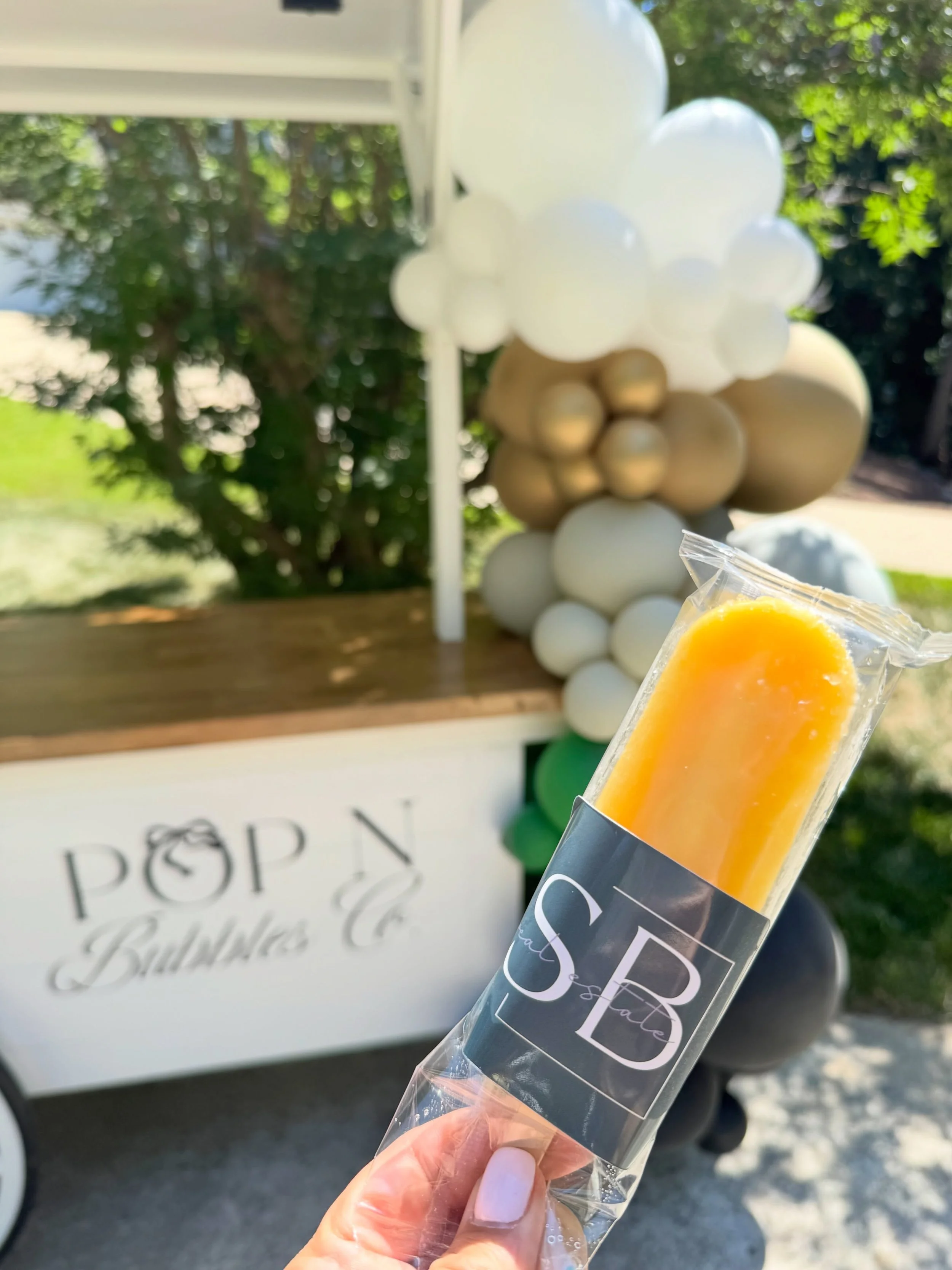 Because the sweetest events are all about the details 🤩

🌟Custom branded popsicles for a memorable touch.

Whether you&rsquo;re hosting an open house, wedding, grand opening or special event, we&rsquo;ll help you create an experience your guests wi
