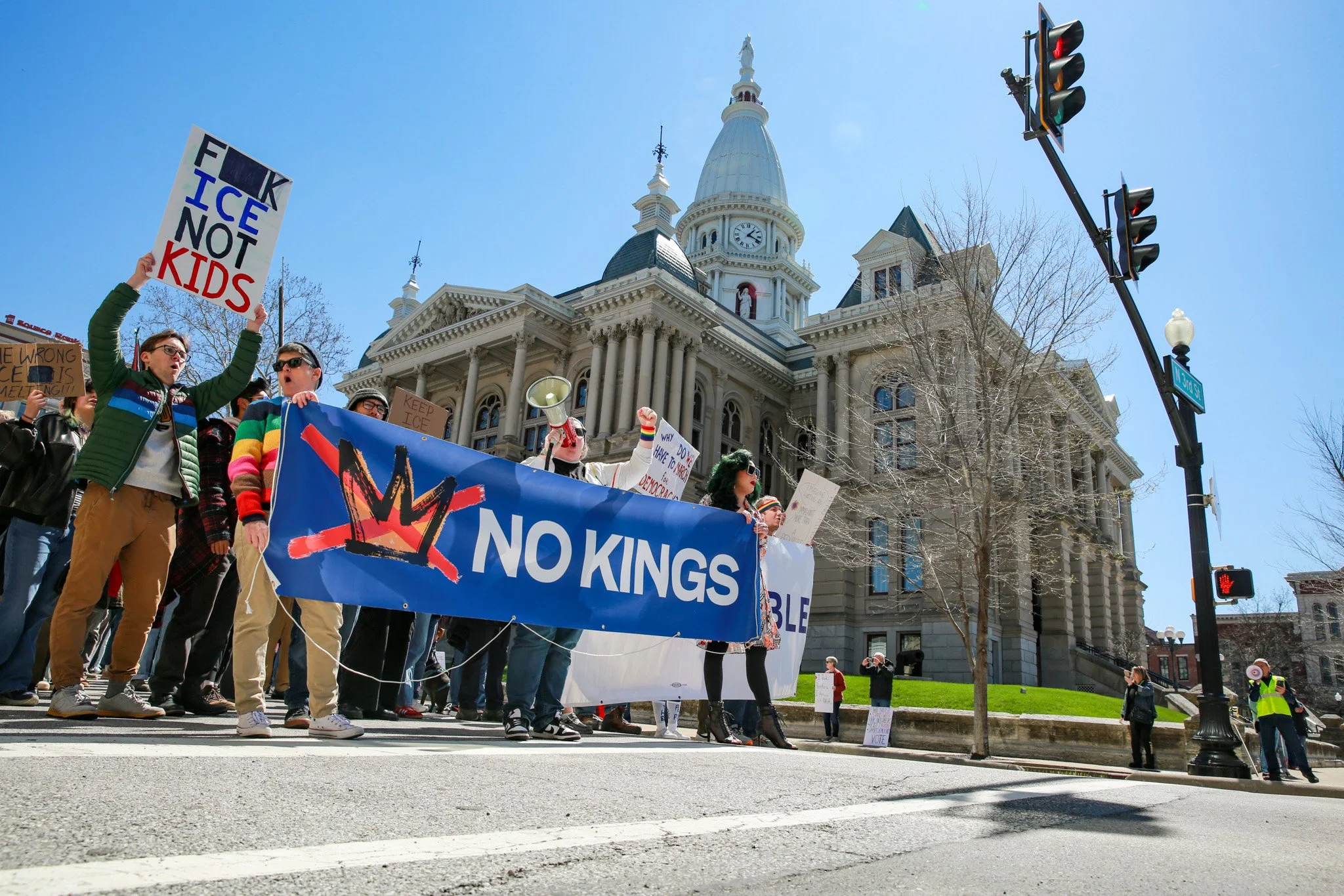 J&C - Thousands join Tippecanoe County's 'No Kings' march to voice frustrations