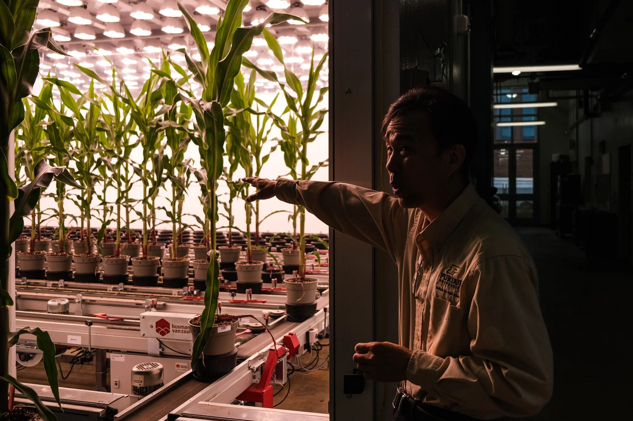 J&C - Purdue facility uses advanced imaging to save future crops