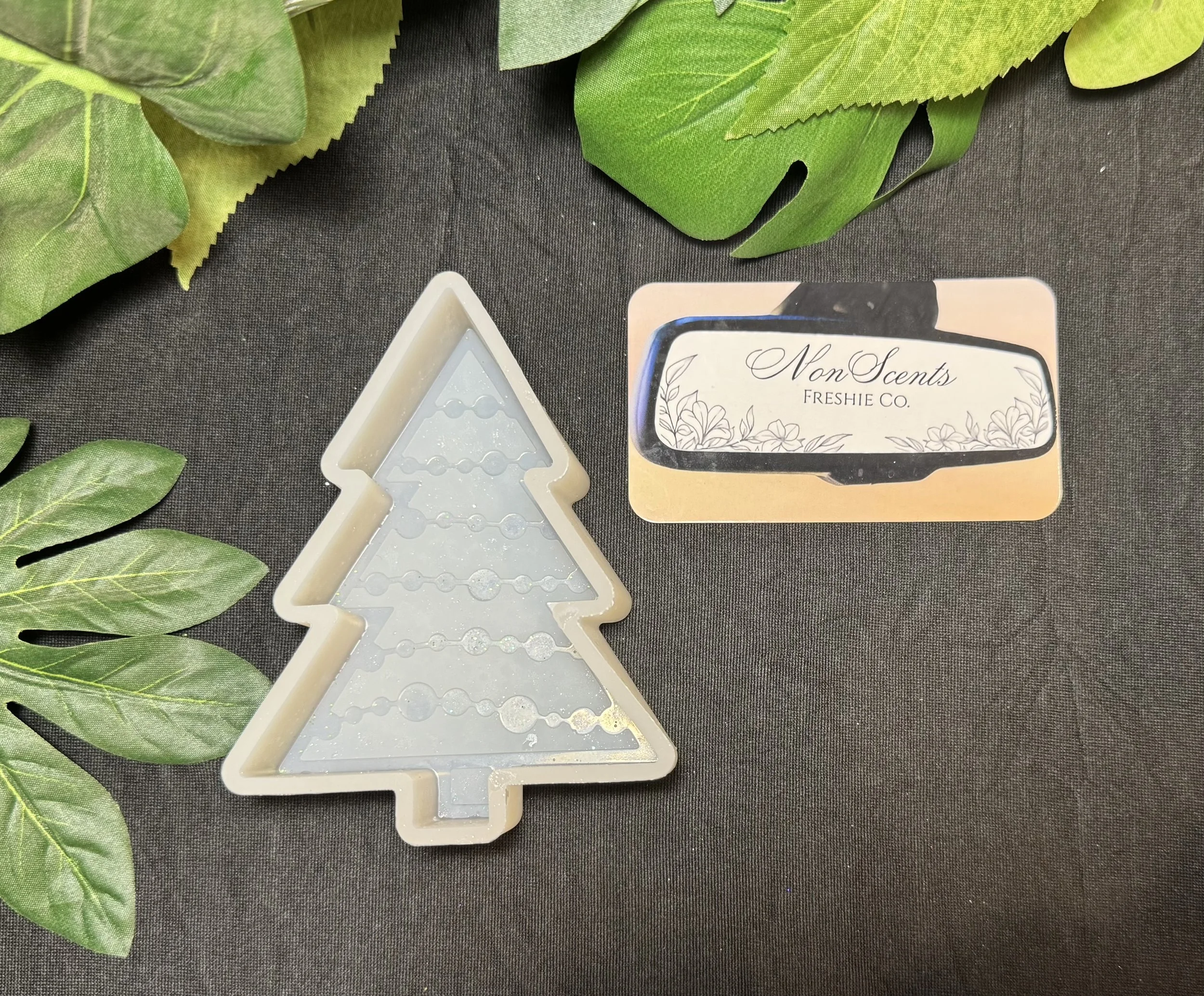 Christmas Tree w ornaments