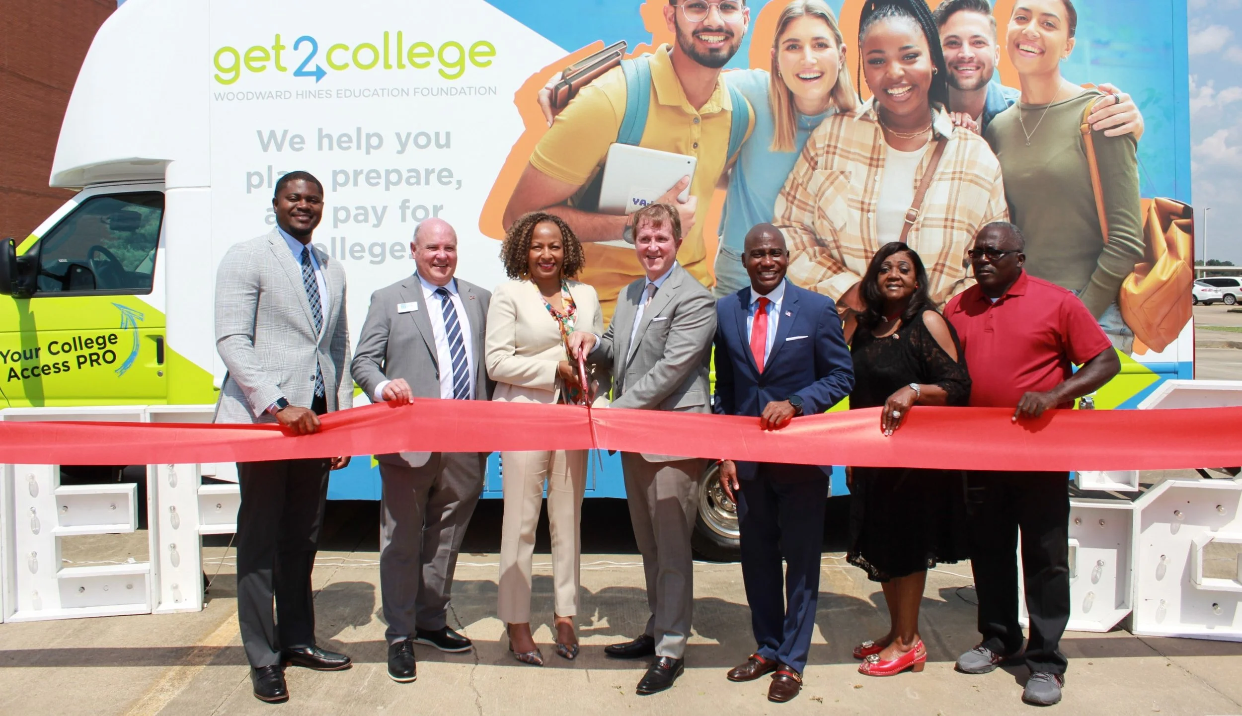 Get2College Unveils Mobile College Access and Planning Center