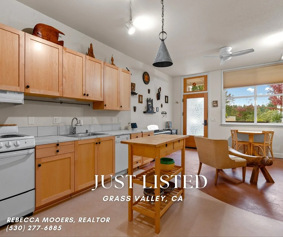 Welcome to Wolf Creek Lodge, a unique cohousing community surrounded by the natural beauty of the Sierra Nevada foothills. This bright 1 bed/1 bath ground level home features a comfortable layout, energy efficient design, and access to extensive shar