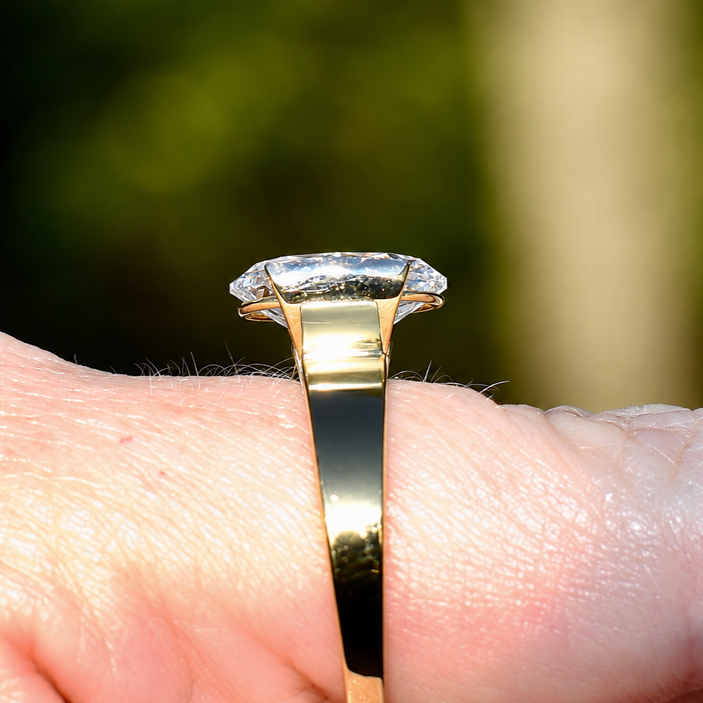 Sunlit+Gold+Solitaire+Ring.png