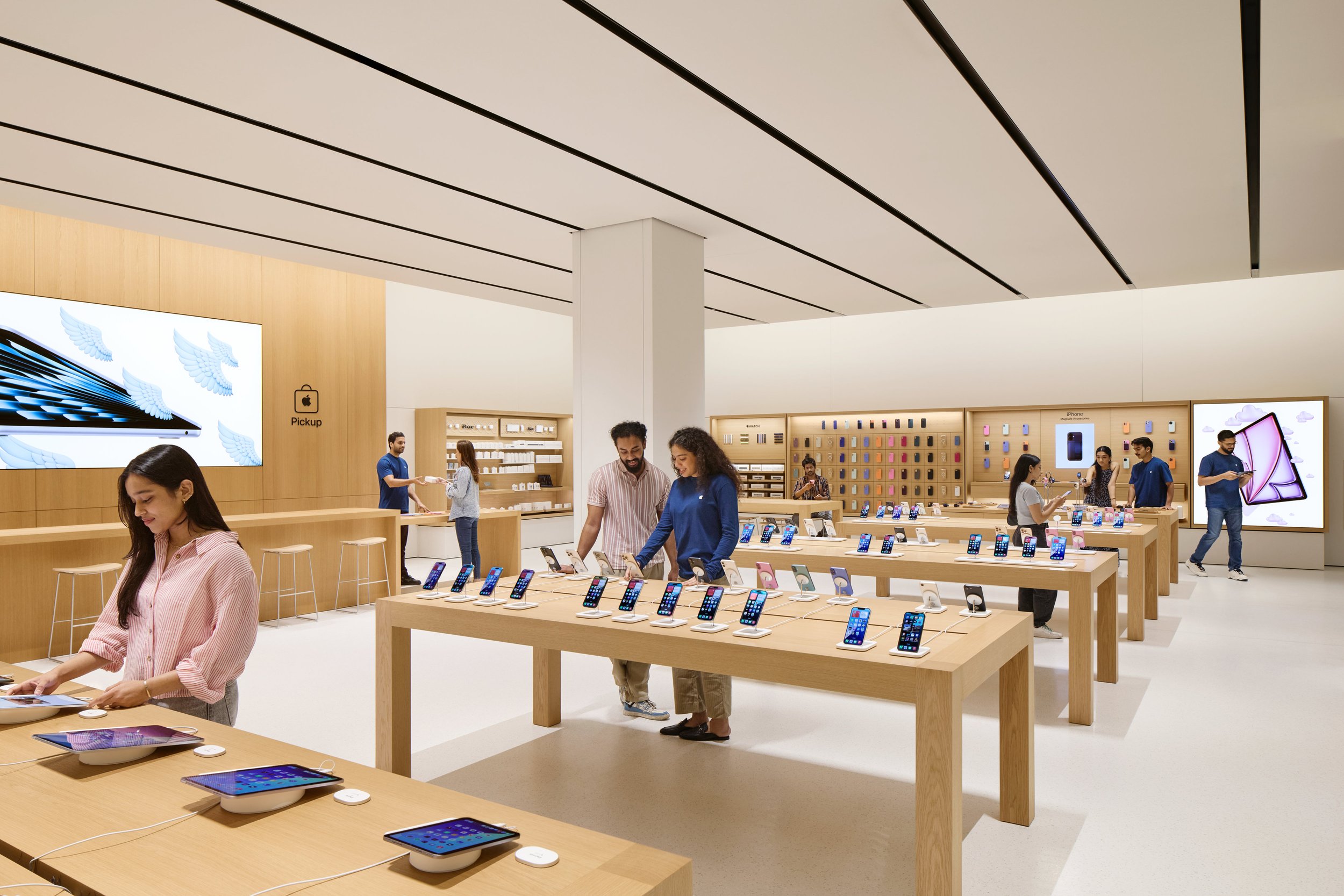 Apple-Koregaon-Park-India-media-preview-product-zone.jpg