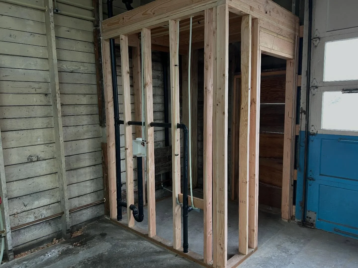 Entering Christmas week with more baby steps complete on TINY HOME TUESDAY! Bathroom renovation #1 saw rough in plumbing, including the area that will house our 80 gallon hot water tank to supply our common areas. 

Who knew these simple things could