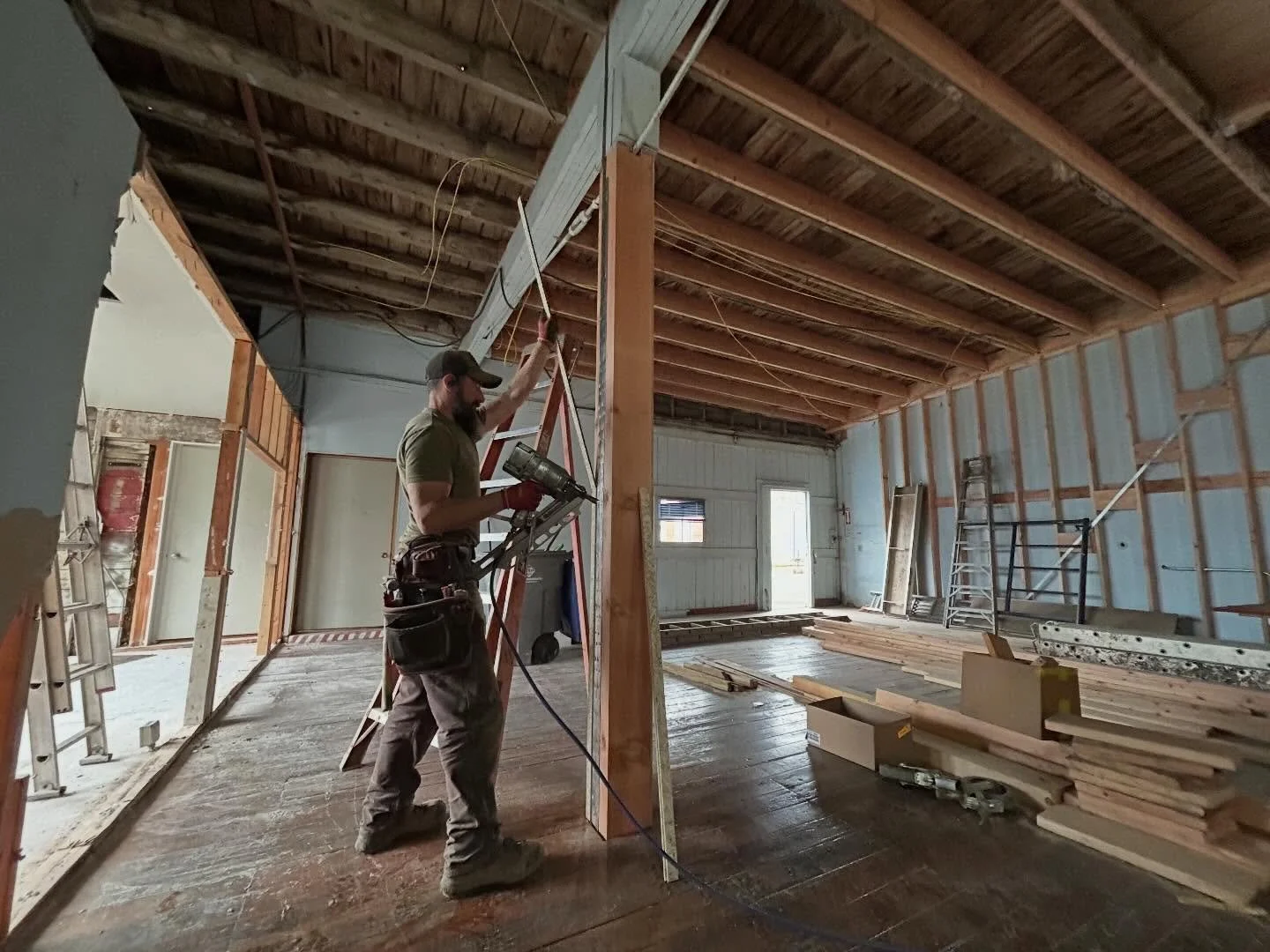 Much of the work we are doing on this TINY HOME TUESDAY is in preparation for functioning common spaces. 

More structural support, plus demoing the old office to frame in a new bathroom and laundry. 

We won&rsquo;t go into detail about cutting out 