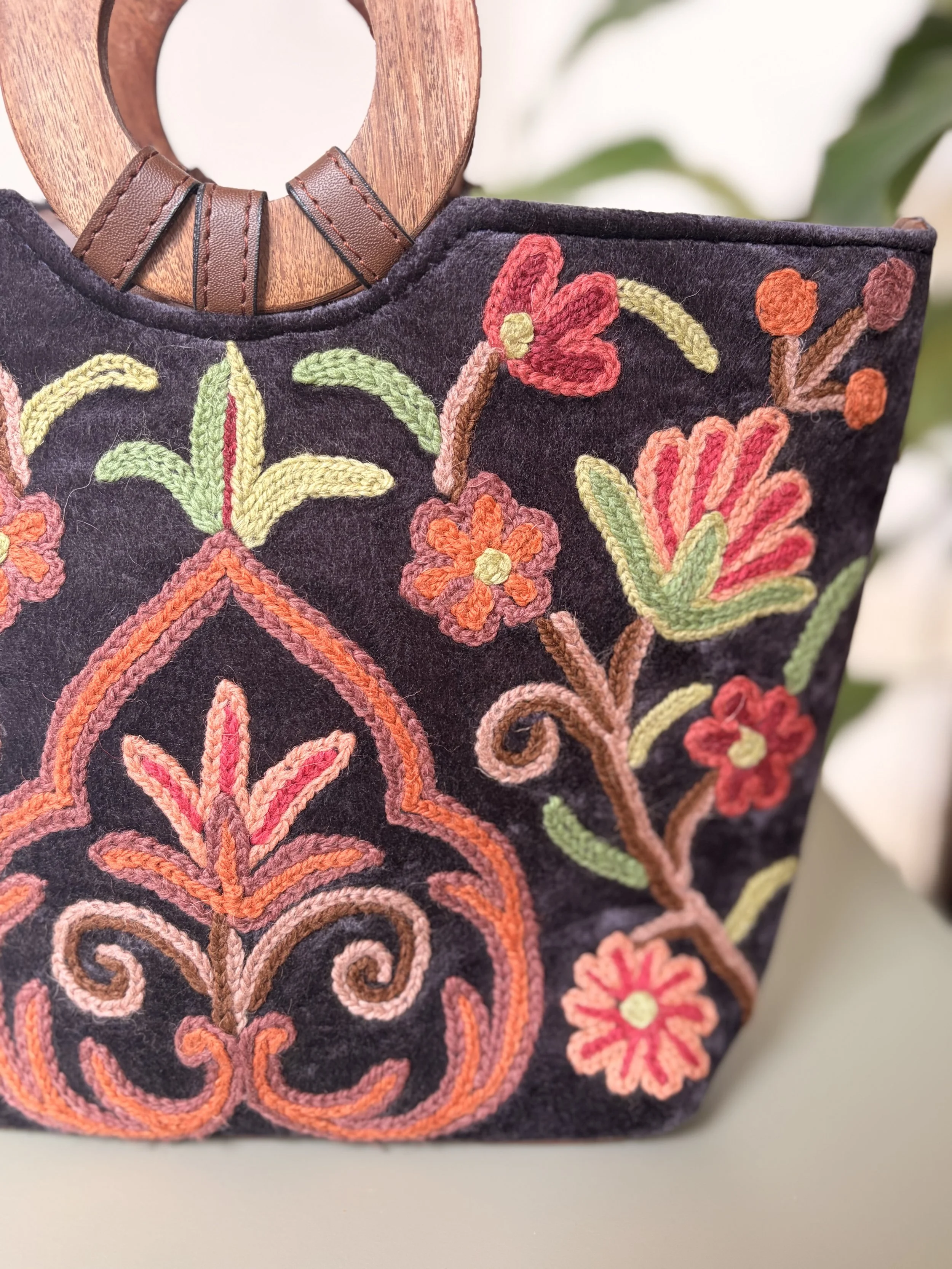 BrownVelvet close up.jpeg