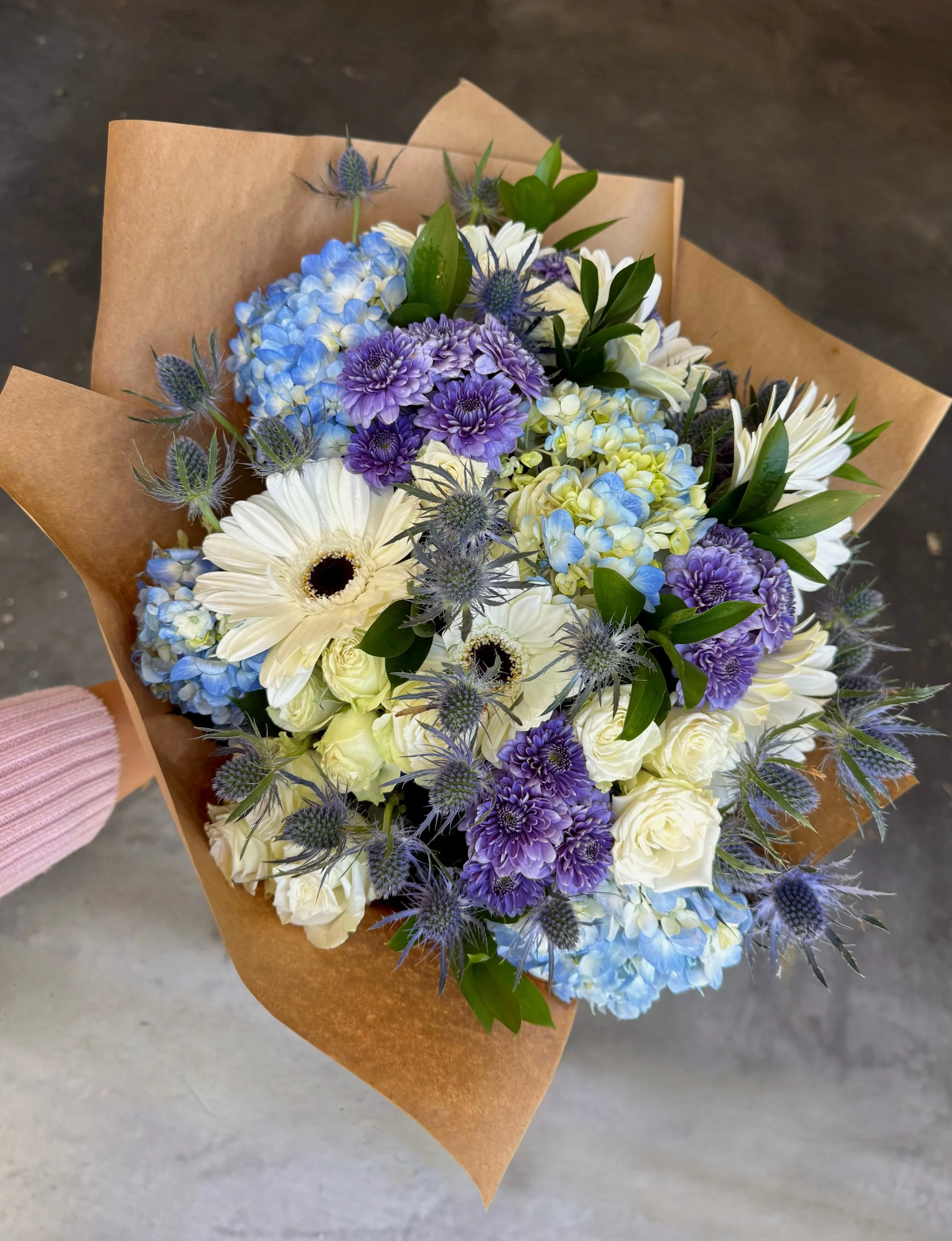 Obsessed with color palette🪻🍃

#lulusblooms #bouquetdelivery #lasvegas #florist #customarrangement