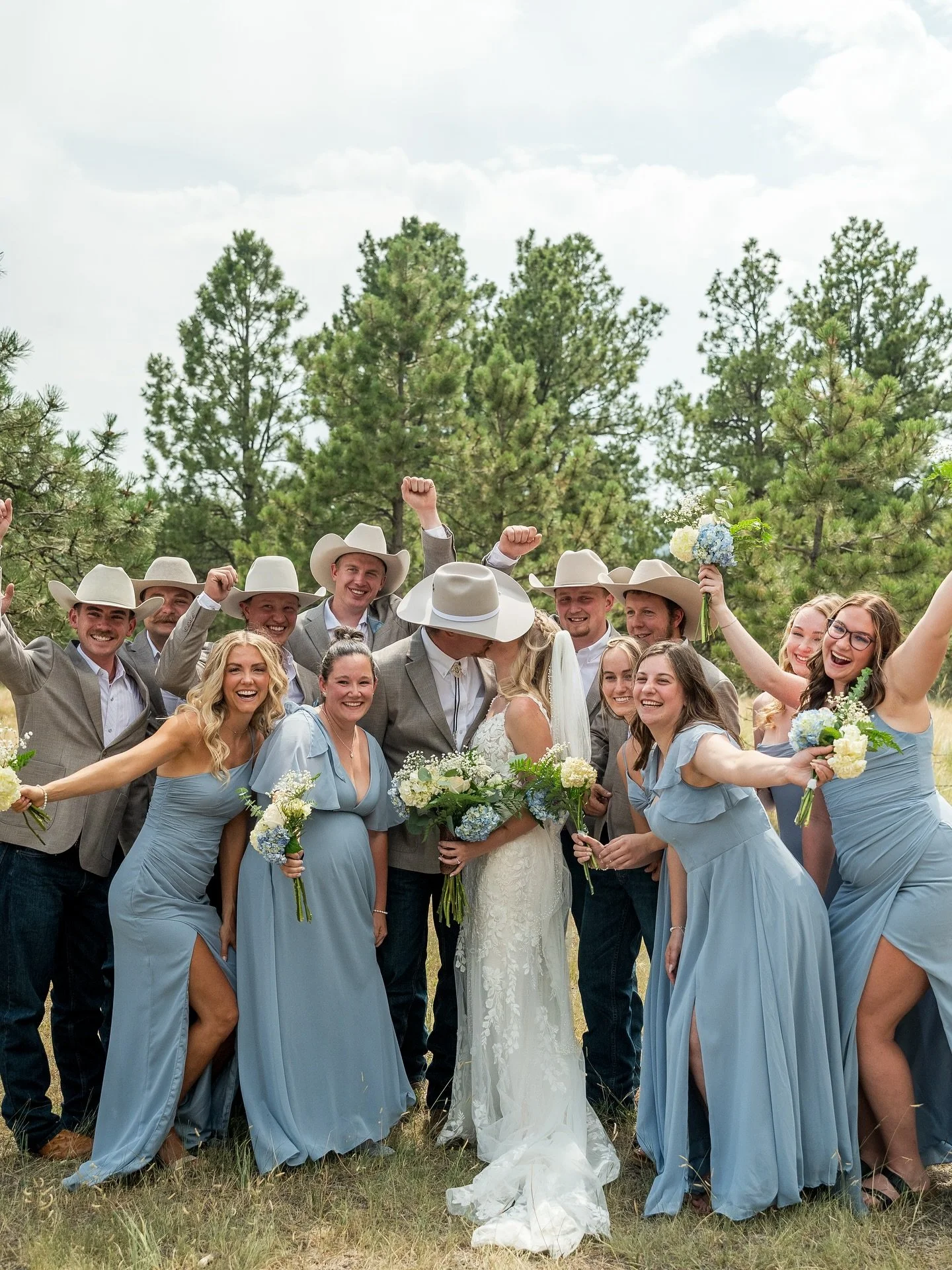 The sweetest, most lovely couple 🤍 so grateful I get to be a part of capturing some of people&rsquo;s favorite memories