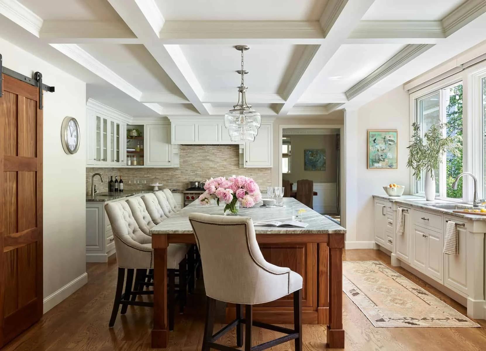 ANDOVER POOLSIDE KITCHEN RENO | PRISM GOLD AWARD