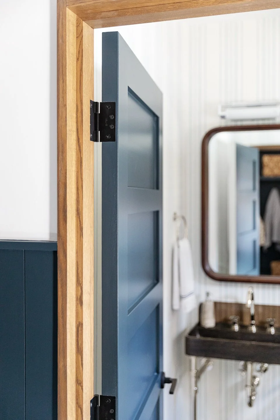 Best general contractor, home builder, and home remodeler on the Northshore in Andover, Massachusetts (MA), developed this modern powder room or half bath.