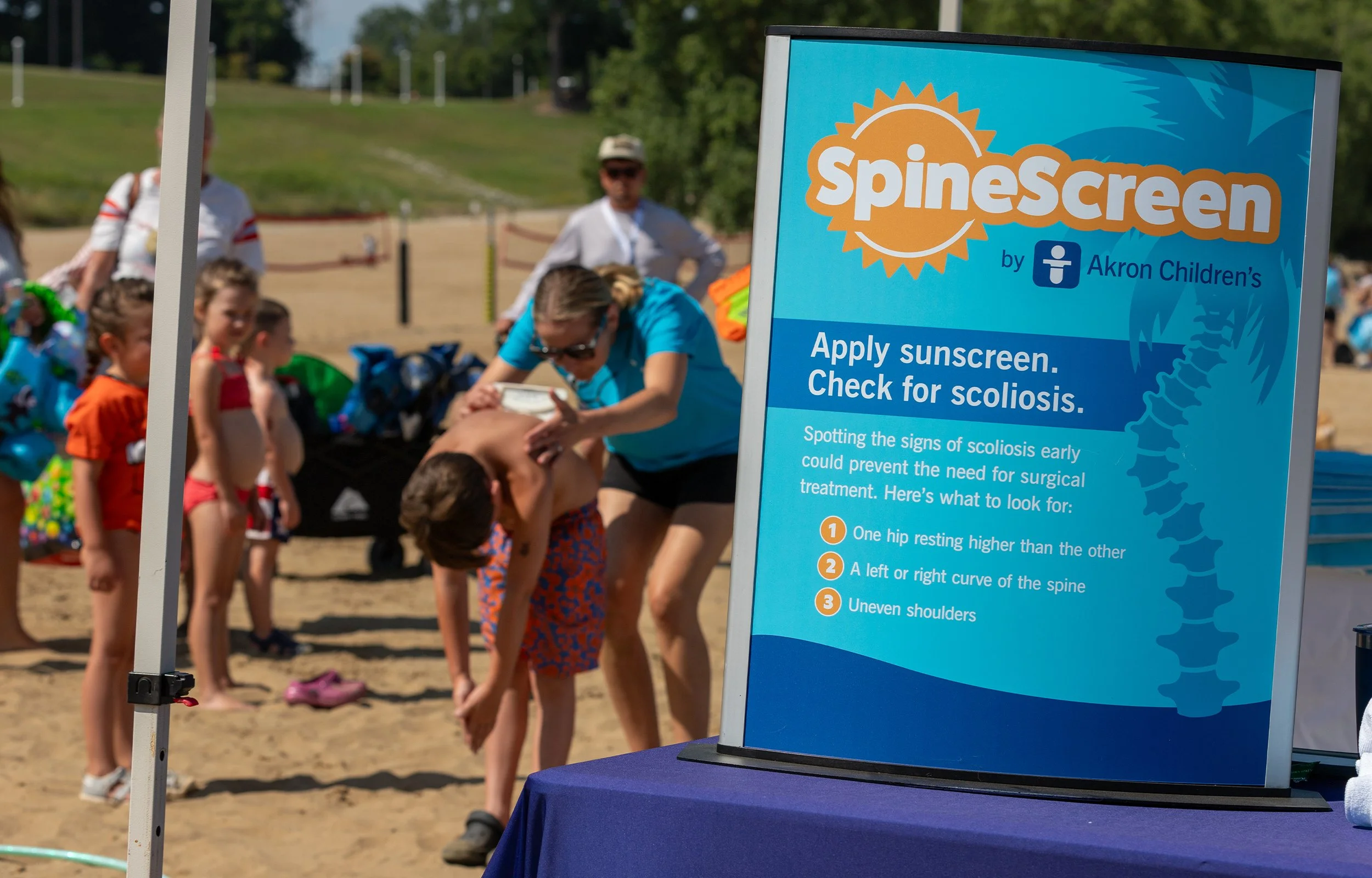 AkronChildrensSpineScreen_Images___0004_5.jpg