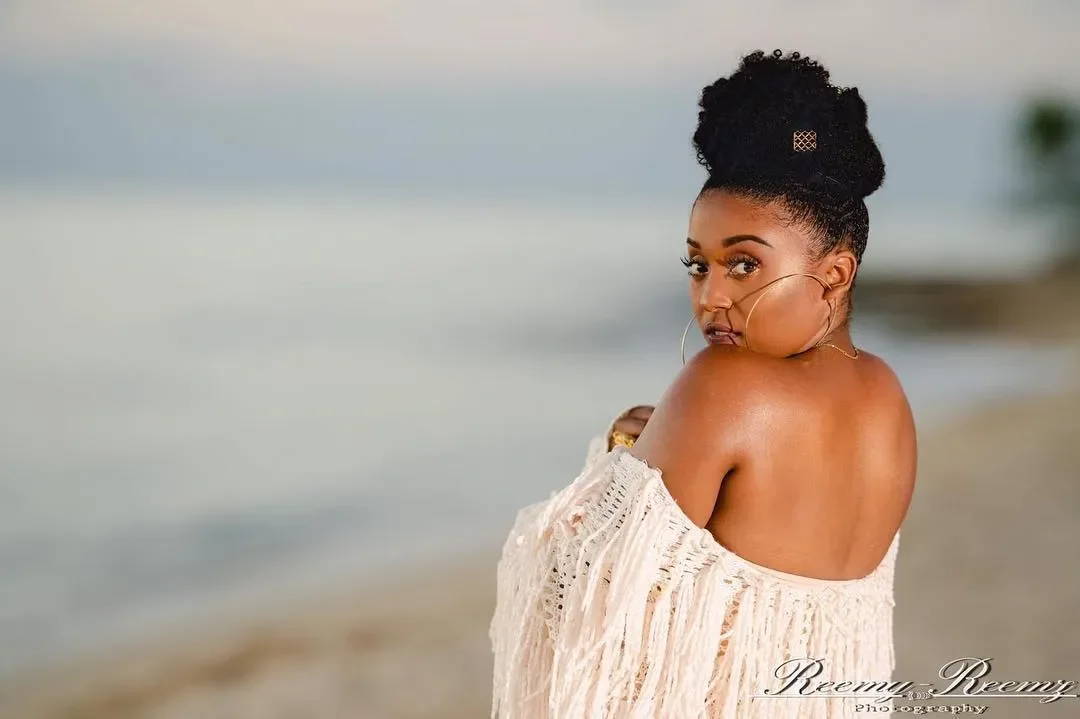  Majestic Entertainment VI: Glitz &amp; Glamour Sunset Party