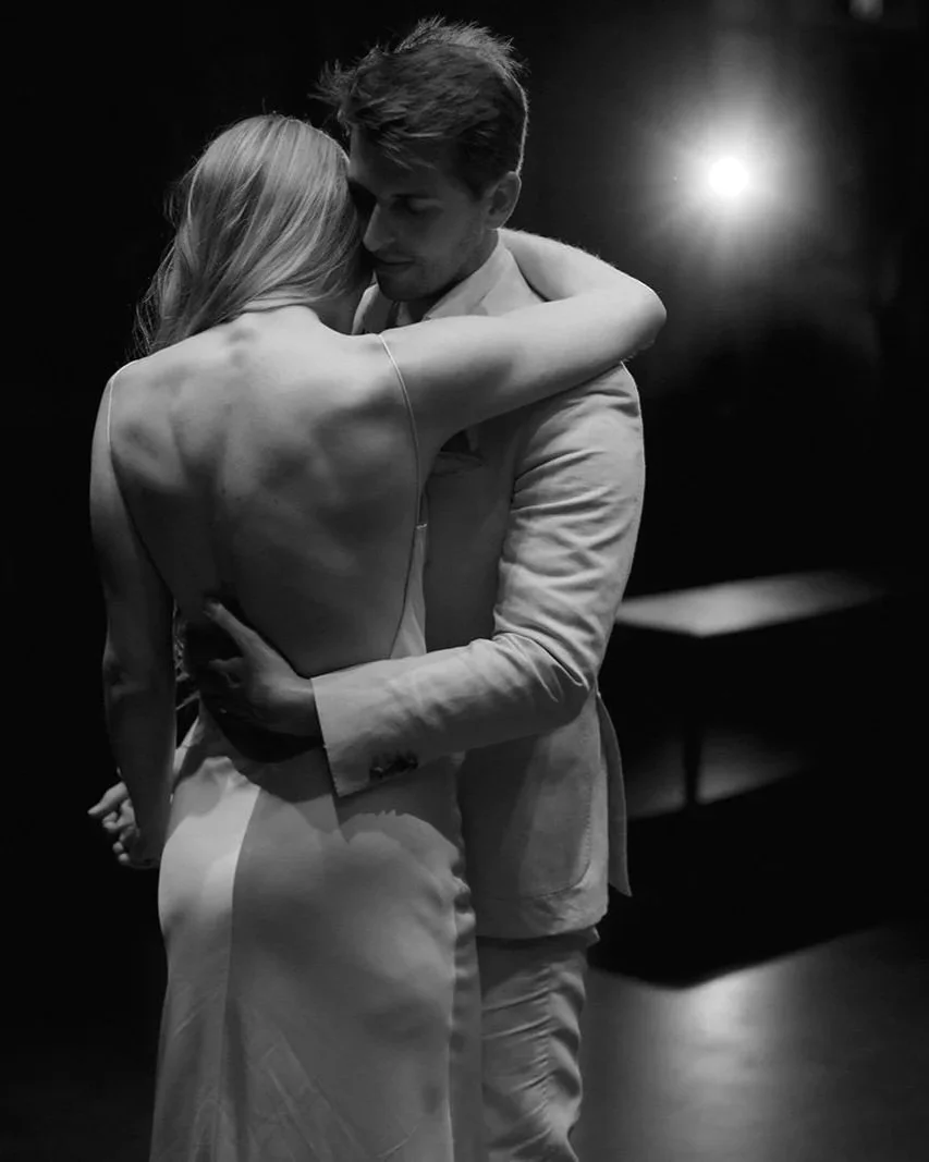 A quiet first dance at Bendooley Estate — the kind of wedding photography moment we love most: stripped back, raw, and full of tenderness.