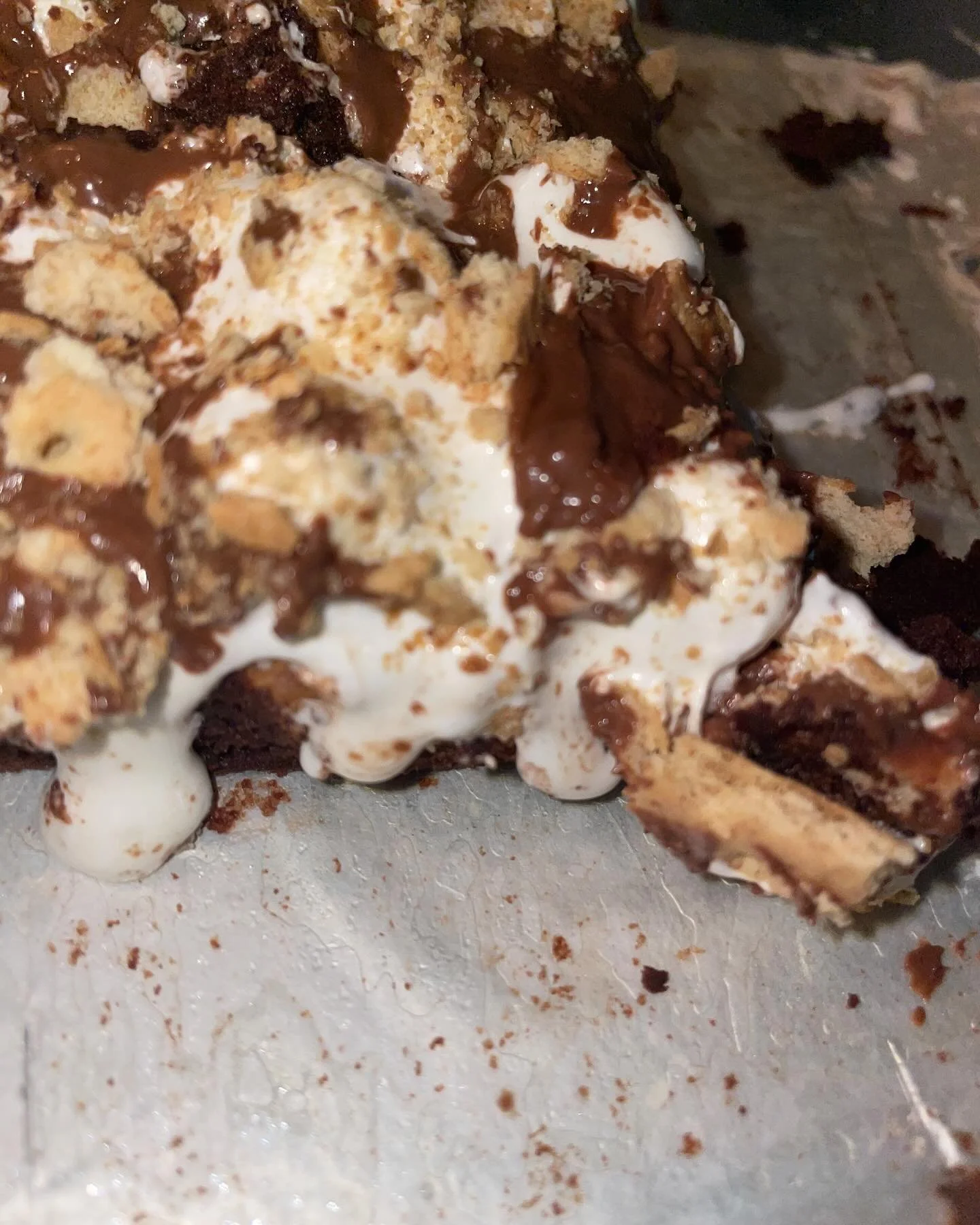The s&rsquo;mores brownie is a new fan fav ❤️🥰 #brownie #smores #christian #baker #bakery #smallbusiness #business #blackowned #muffin #baking #bake #cookies #treats #chocolate #homebaker #homebakery