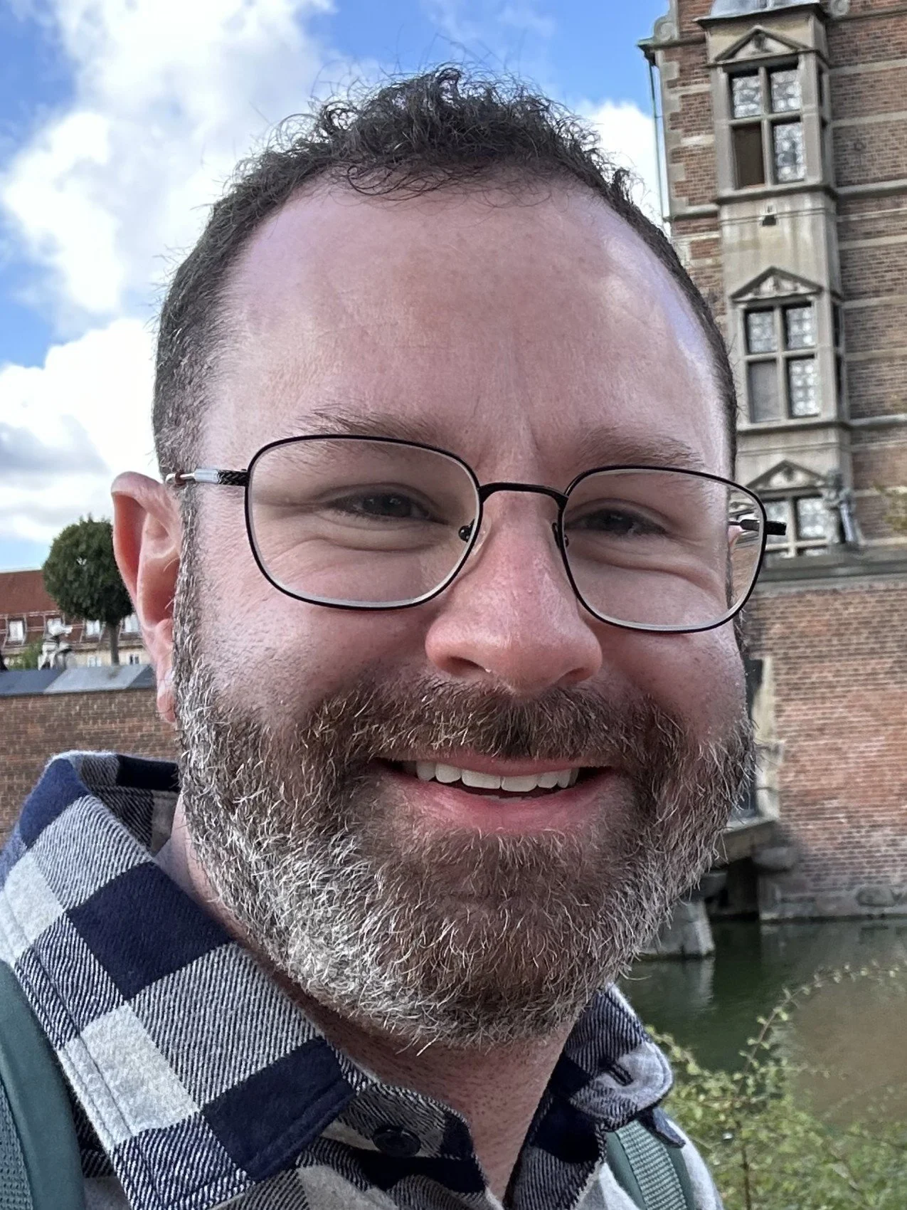 Matt Arlyn casual headshot