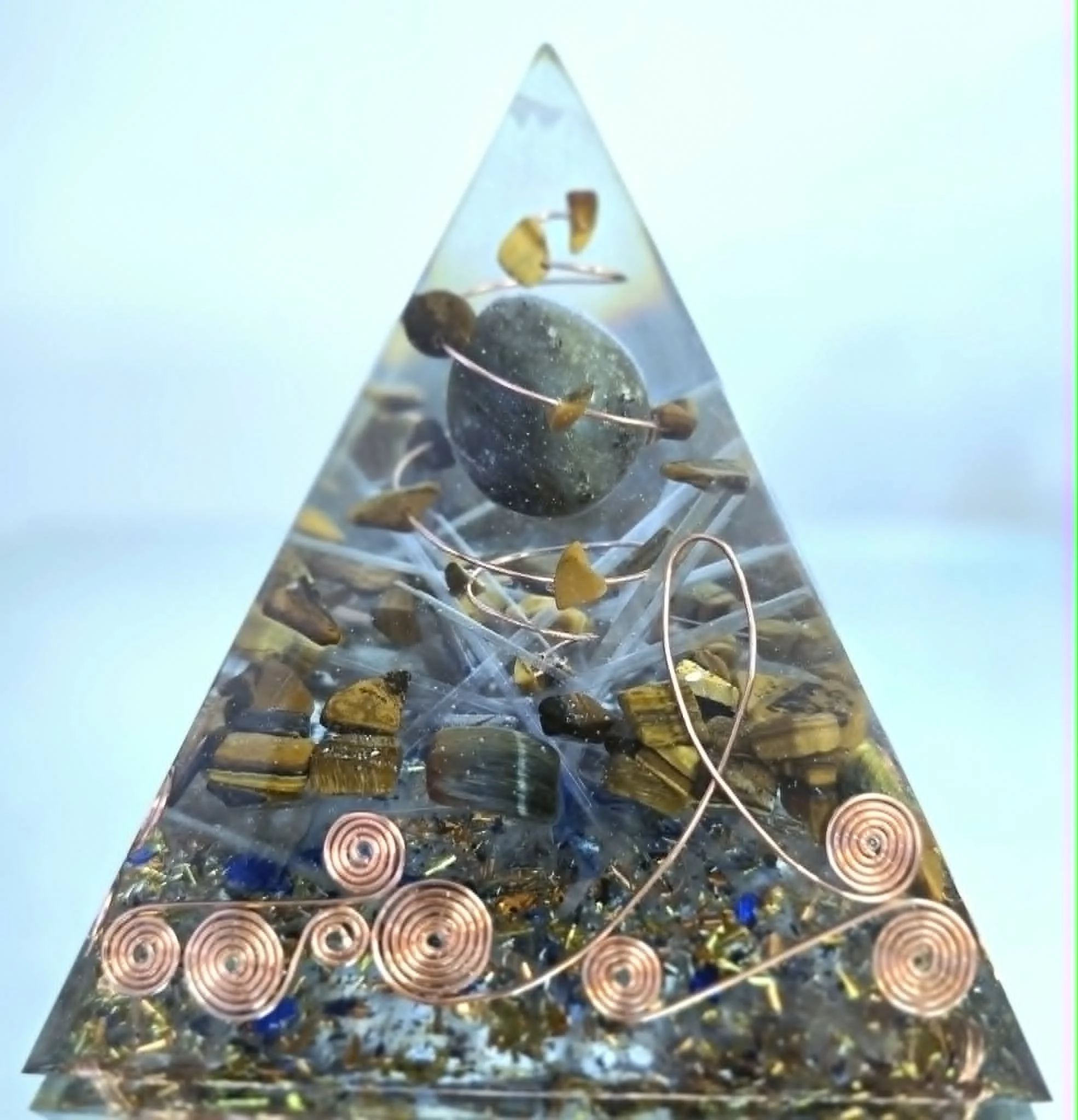 Pyramide en Oeil de Tigre et Labradorite