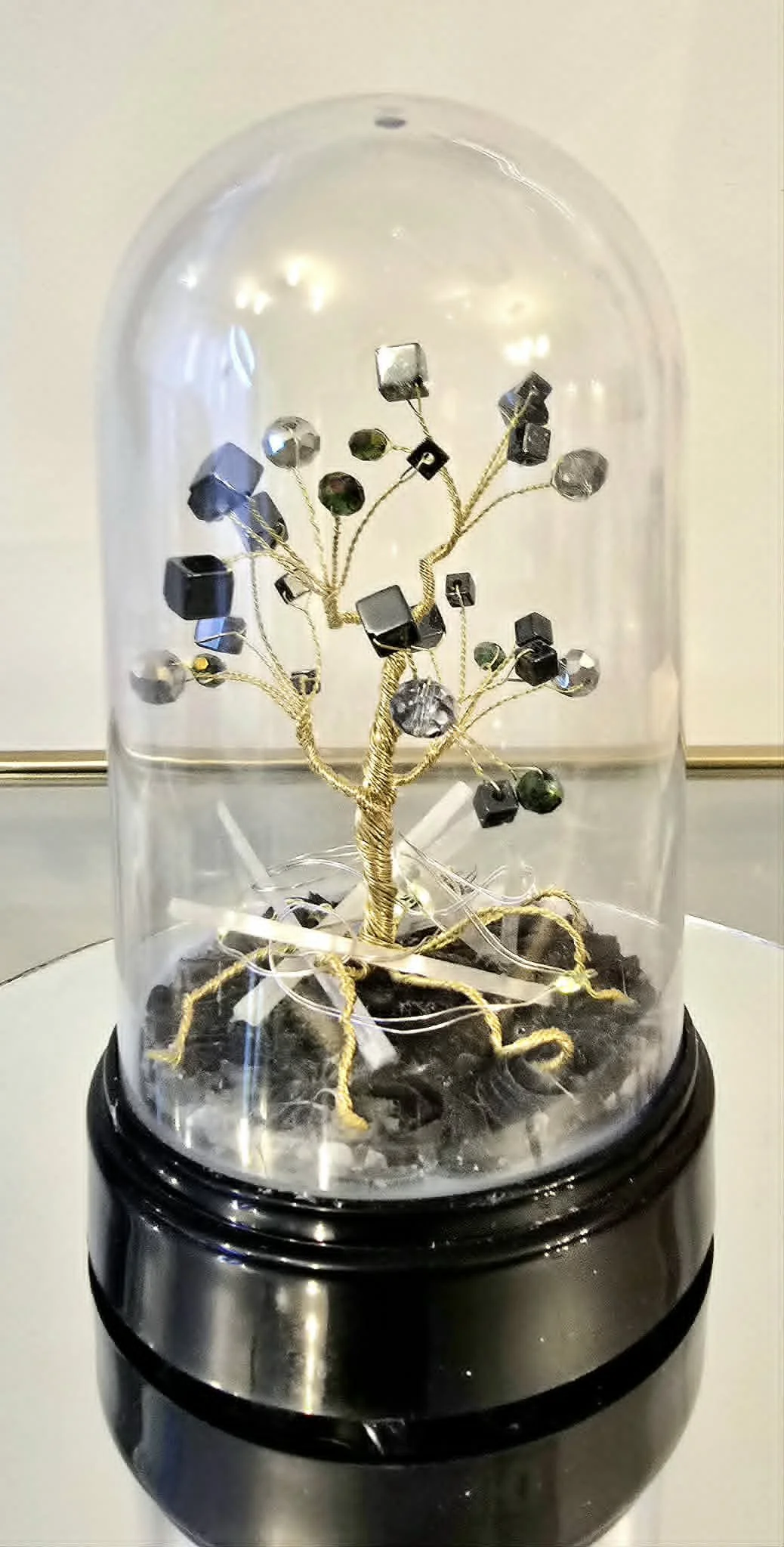 Cloche hématite et sélénite.jpg