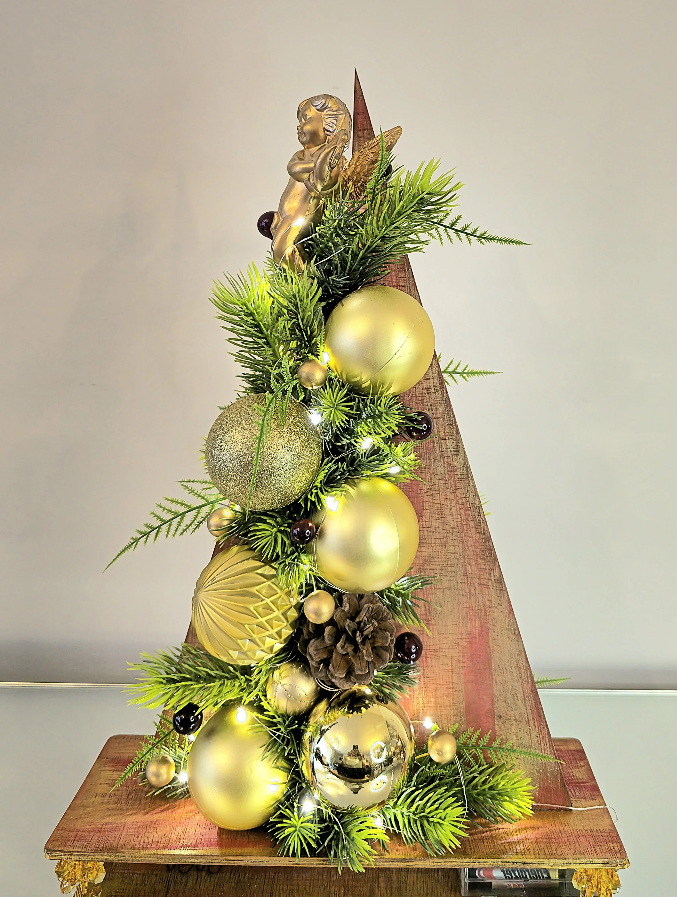 Grand Sapin Décoratif Hélène