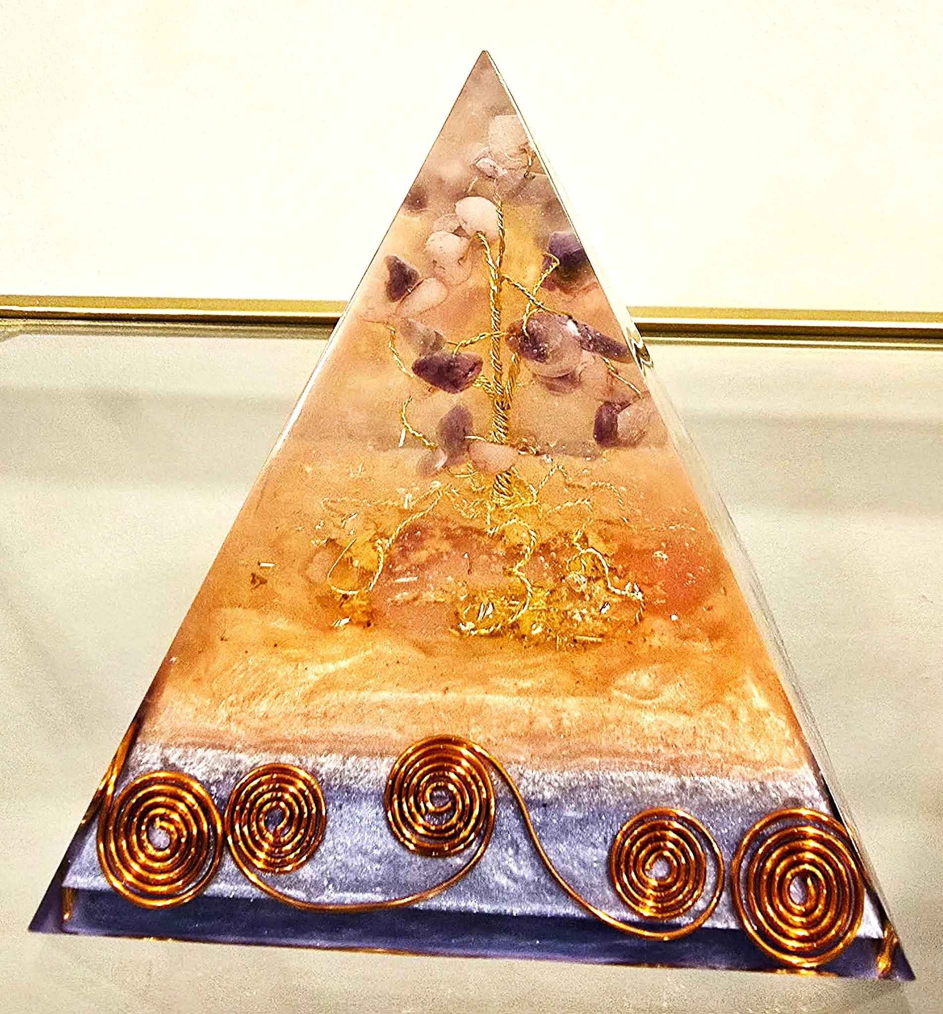 Pyramide Orgonite Arbre de Vie – Améthyste & Quartz Rose