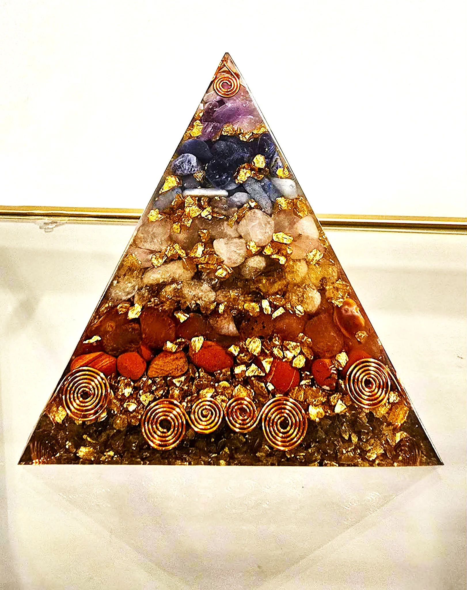 Pyramide Orgonite 7 Chakras