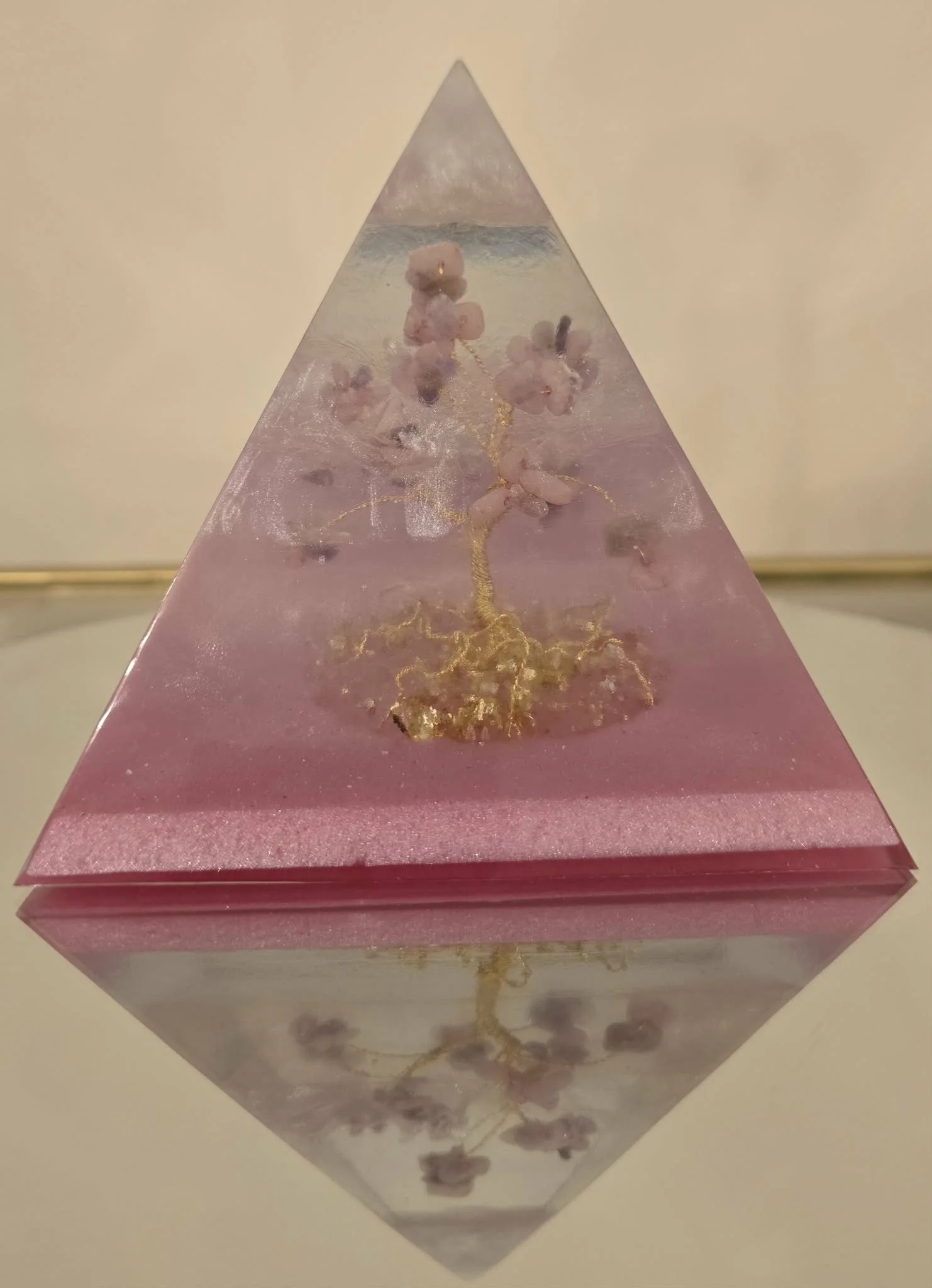 Pyramide Orgonite Arbre de Vie Améthyste et Quartz Rose "Douceur"